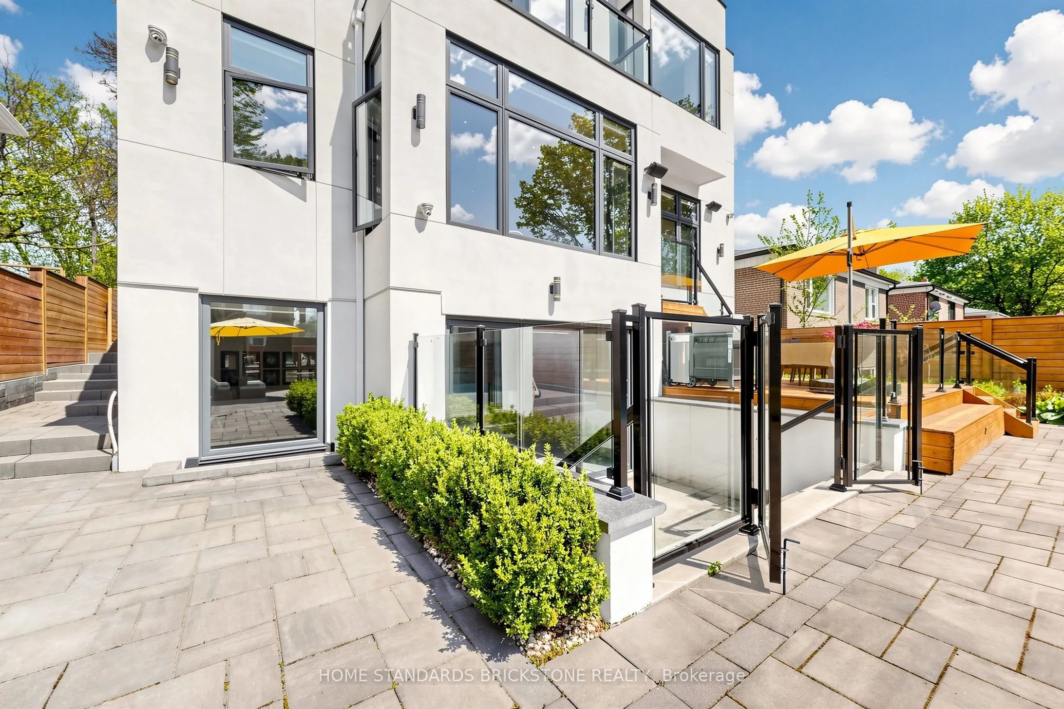 10 Alonzo Road