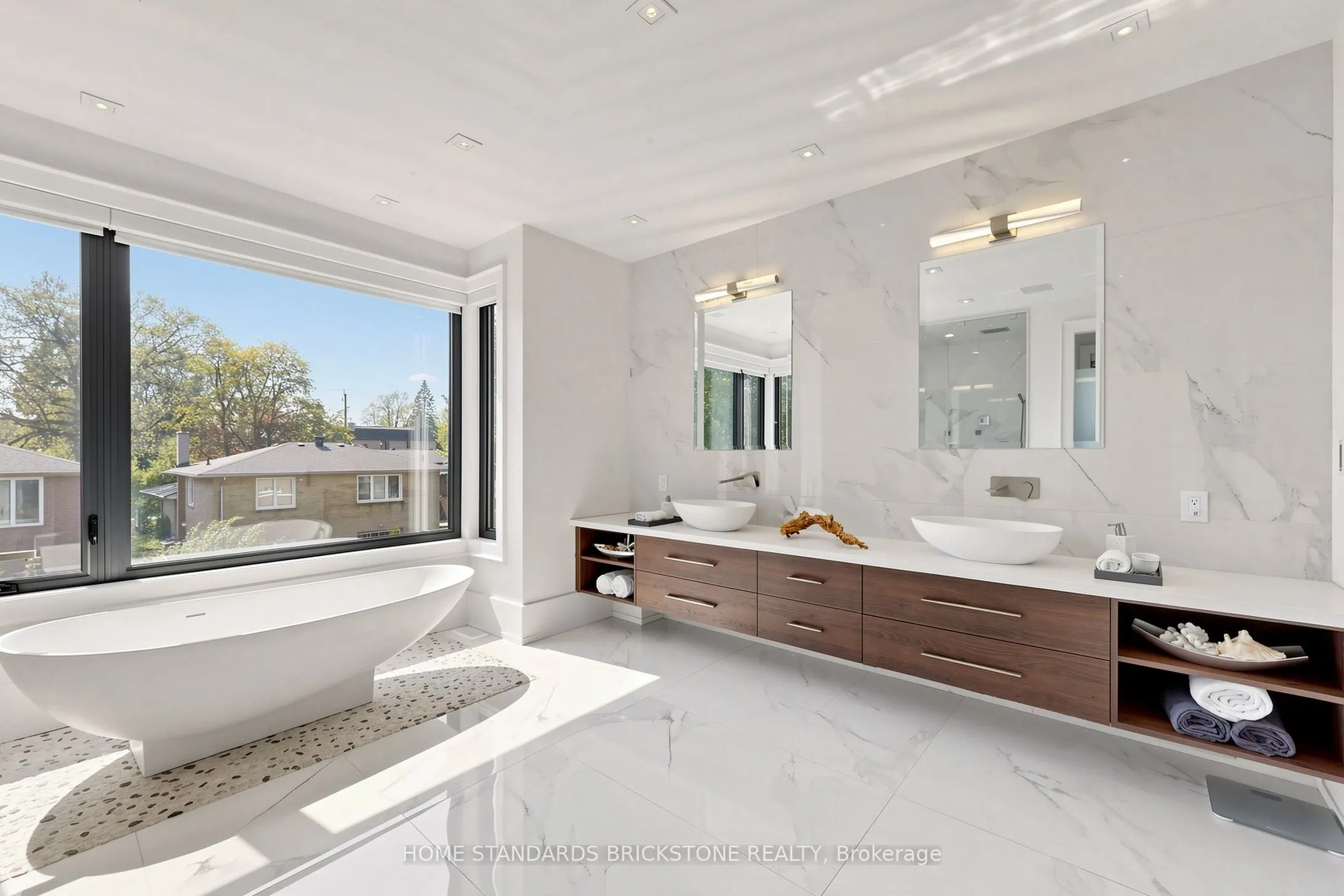 10 Alonzo Road