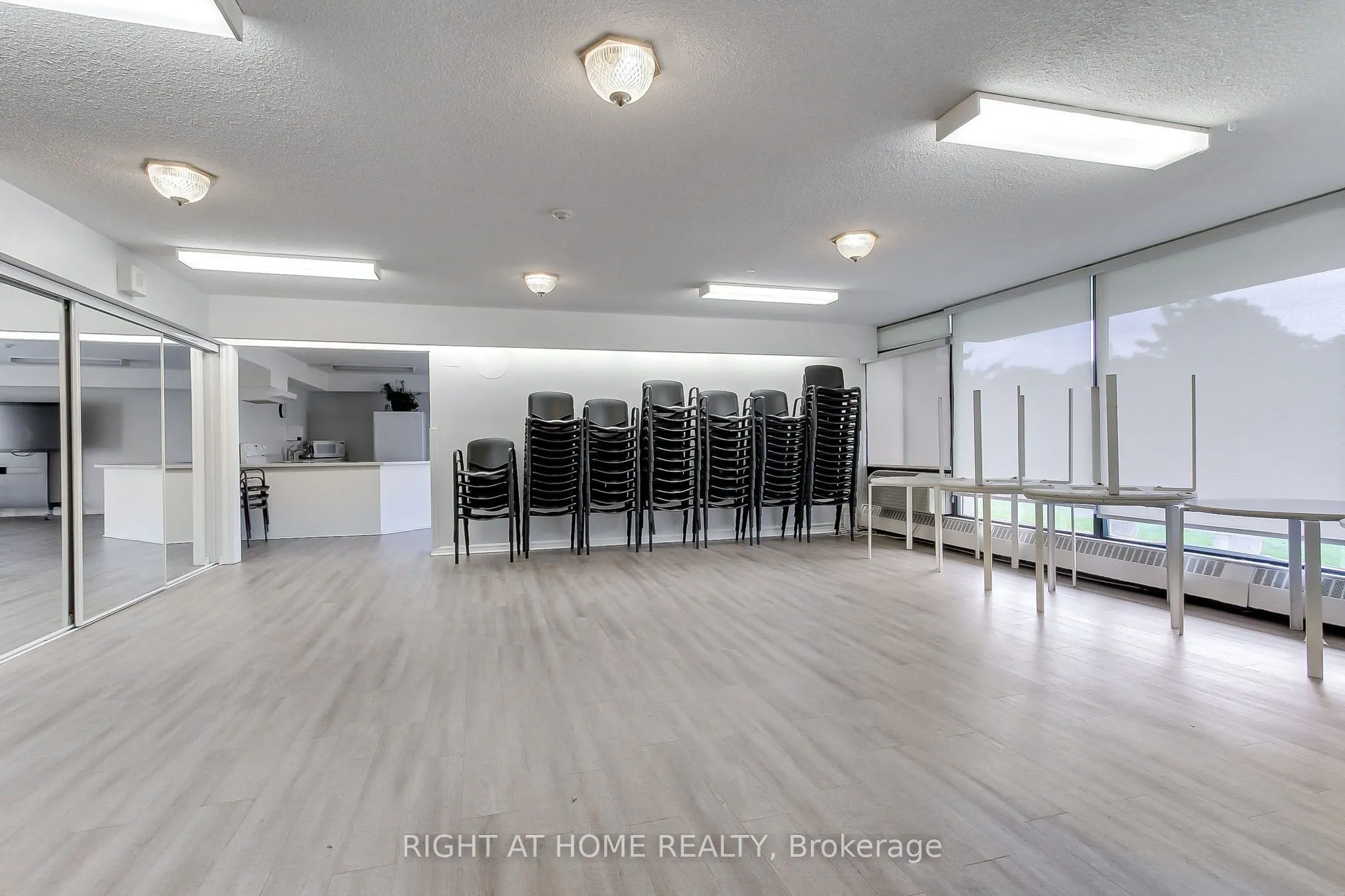 3300 Don Mills Road #1006