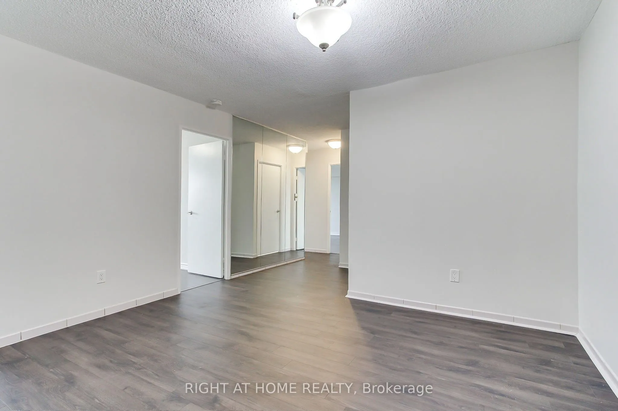 3300 Don Mills Road #1006