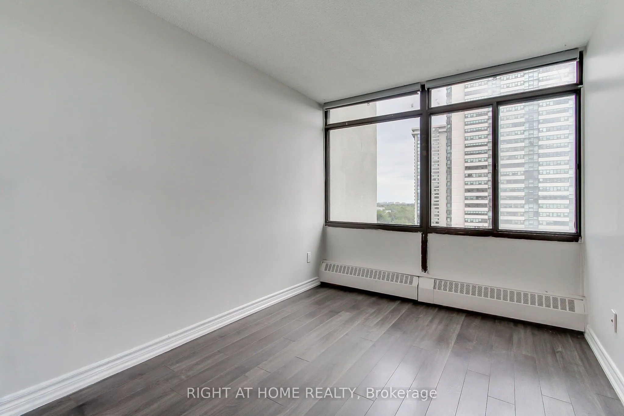3300 Don Mills Road #1006