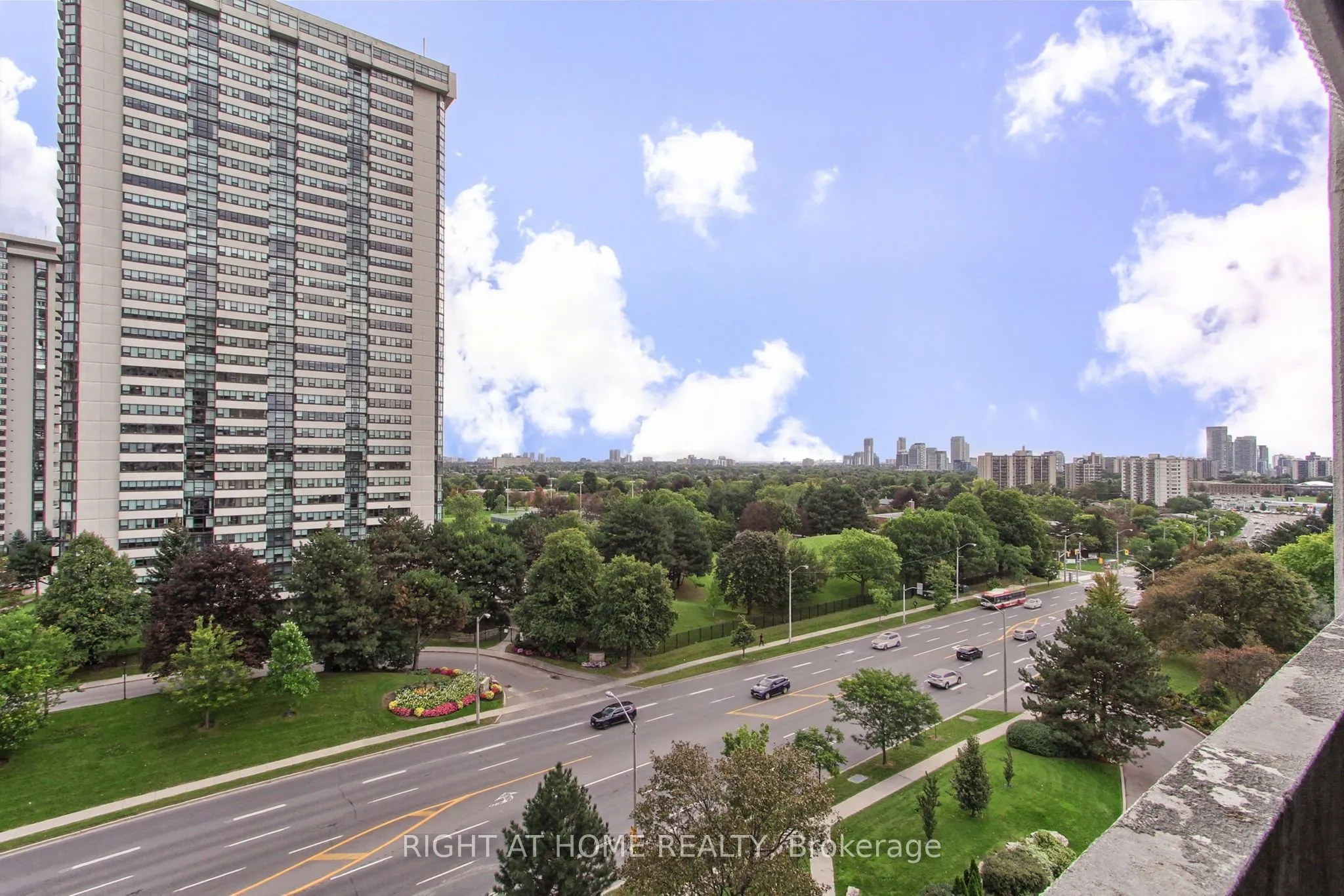 3300 Don Mills Road #1006