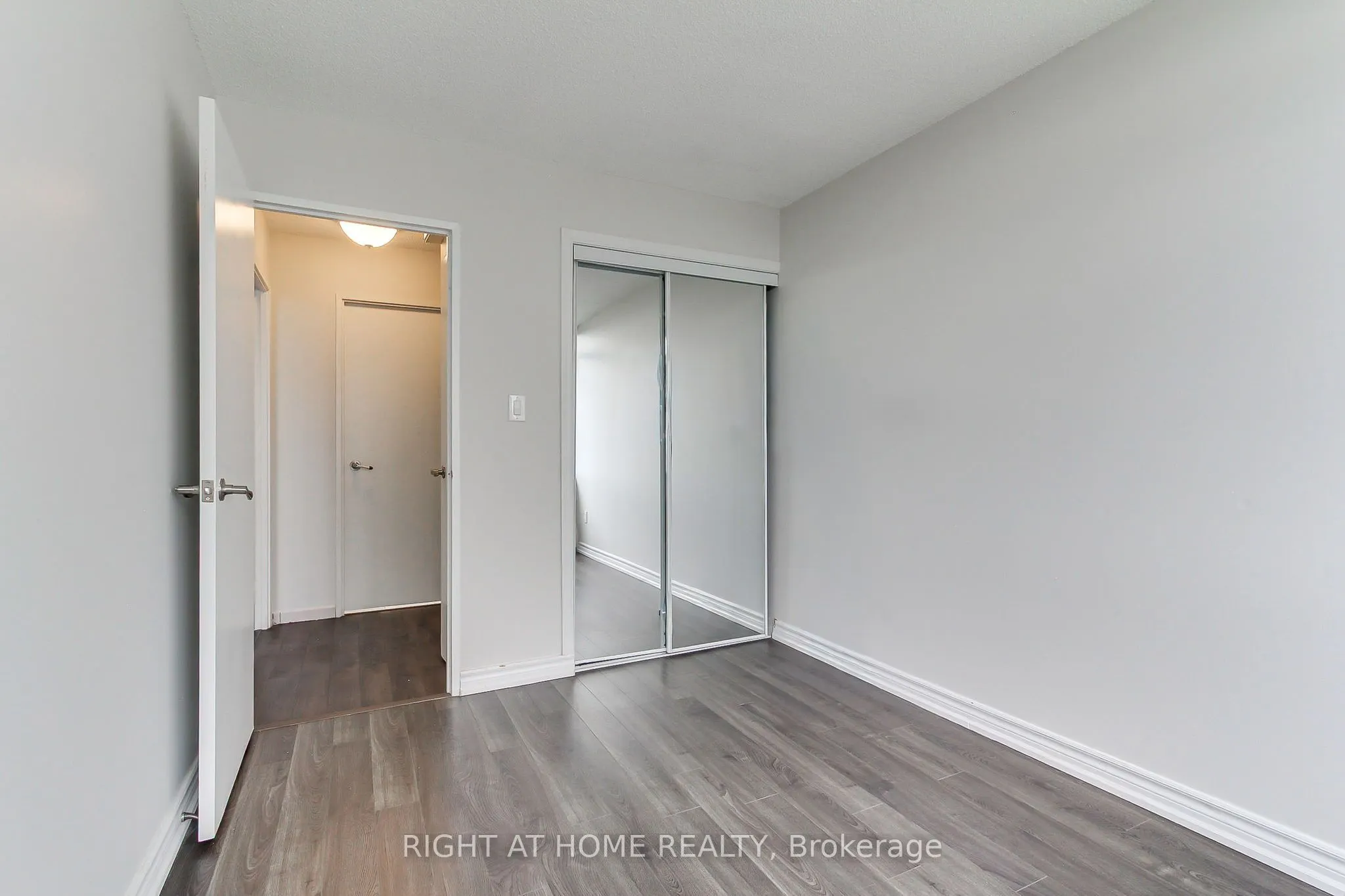 3300 Don Mills Road #1006