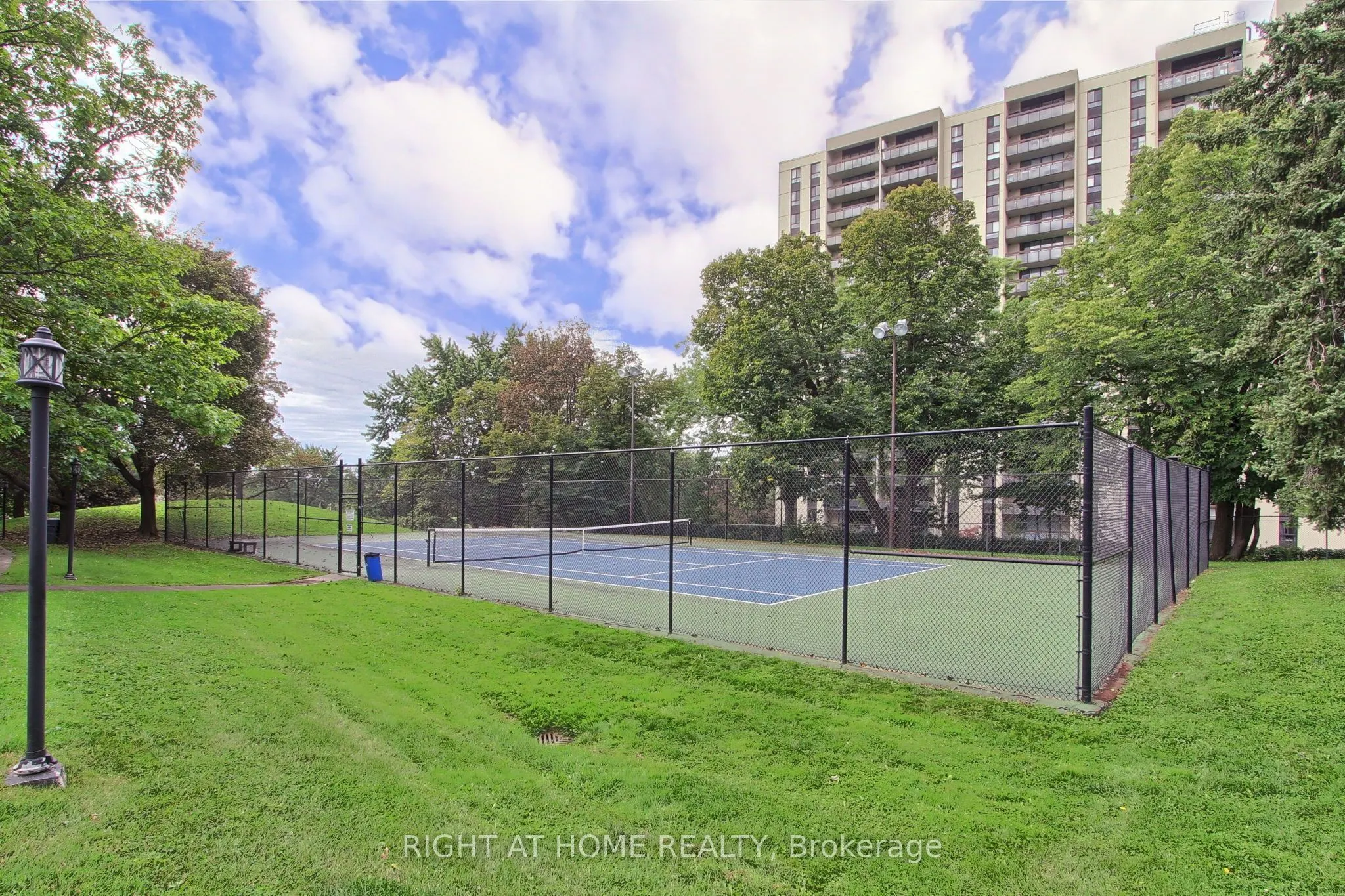 3300 Don Mills Road #1006