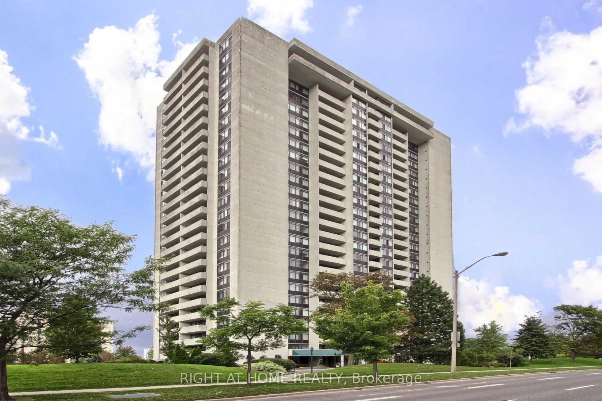 3300 Don Mills Road #1006