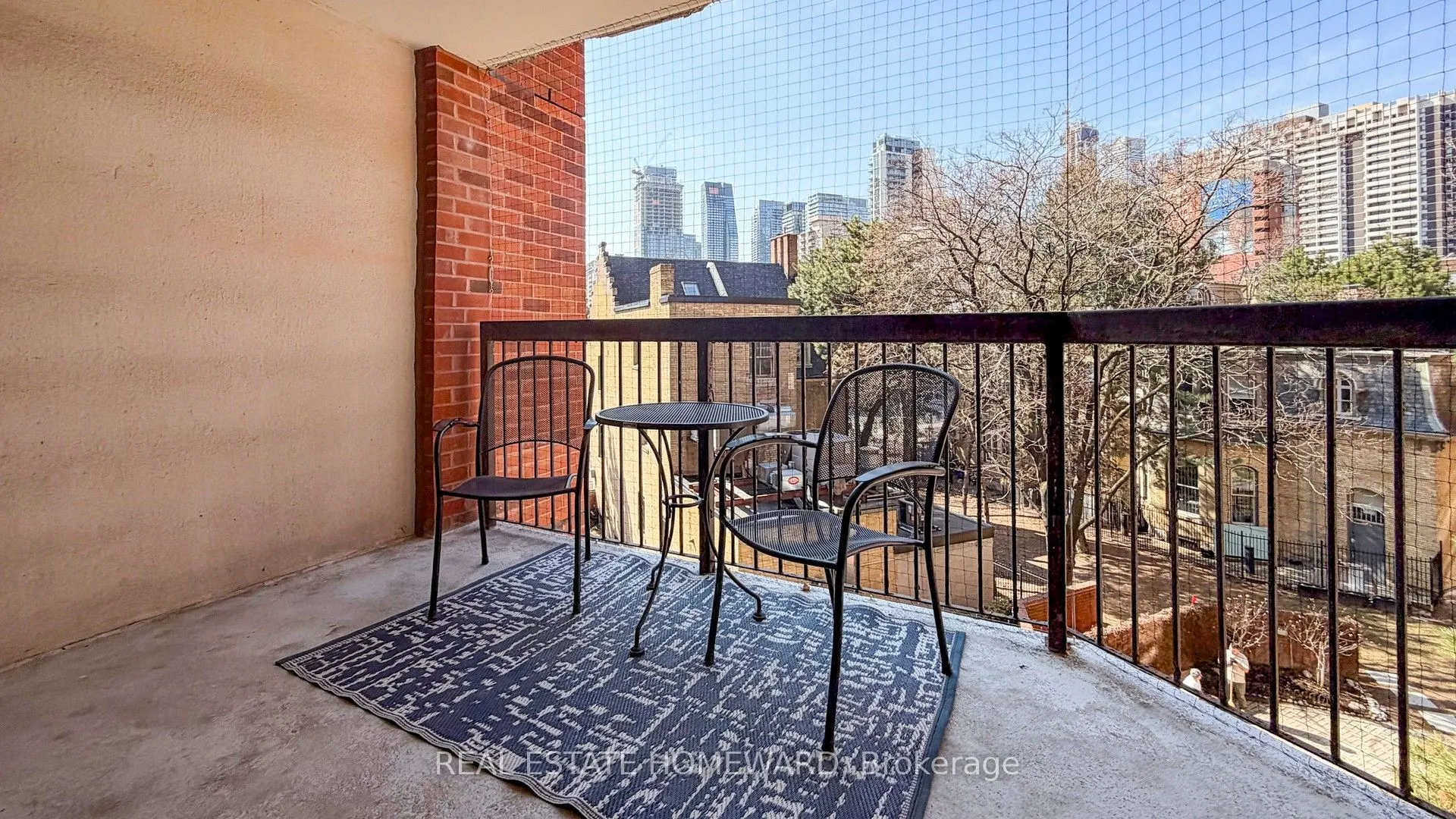 77 Maitland Place #409