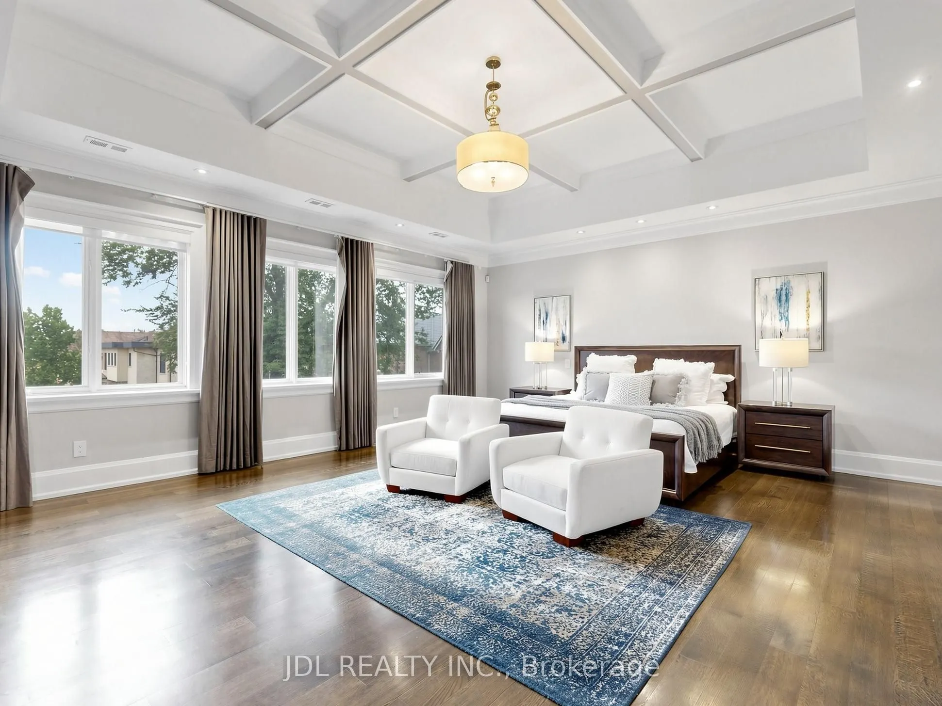 105 Arjay Crescent
