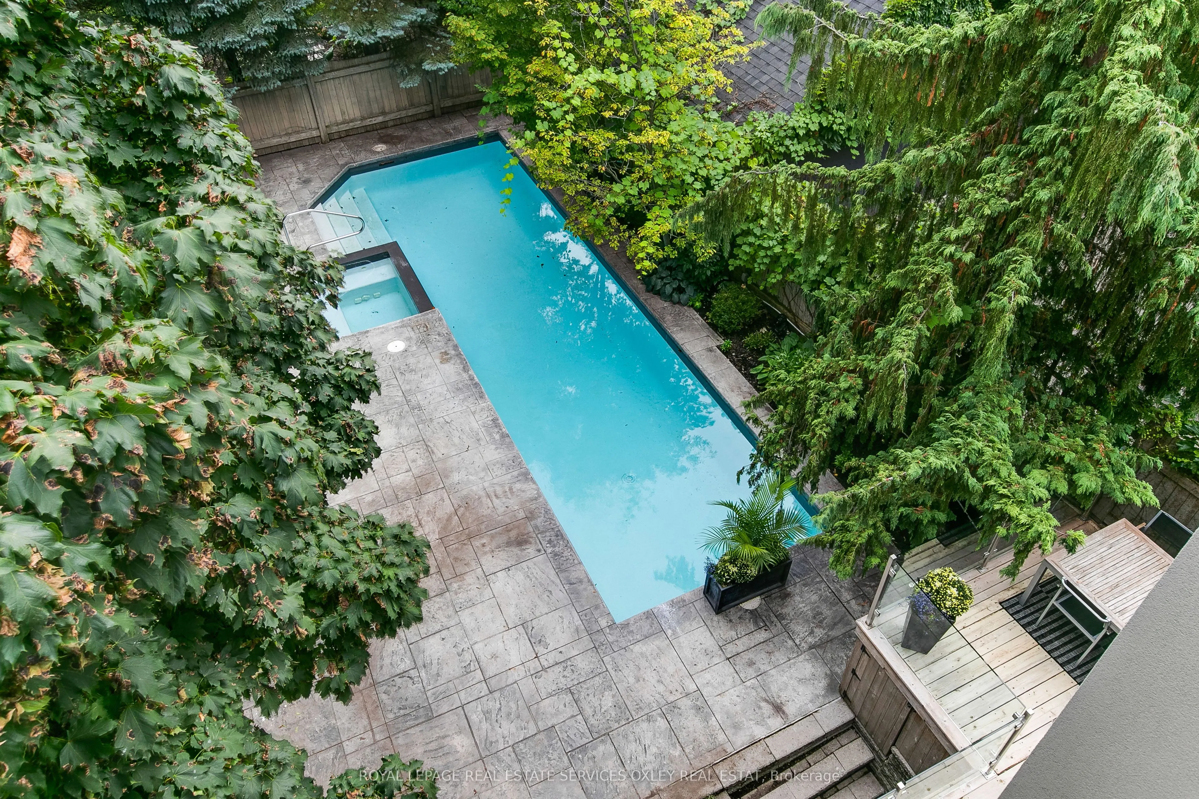 67 Lynwood Avenue