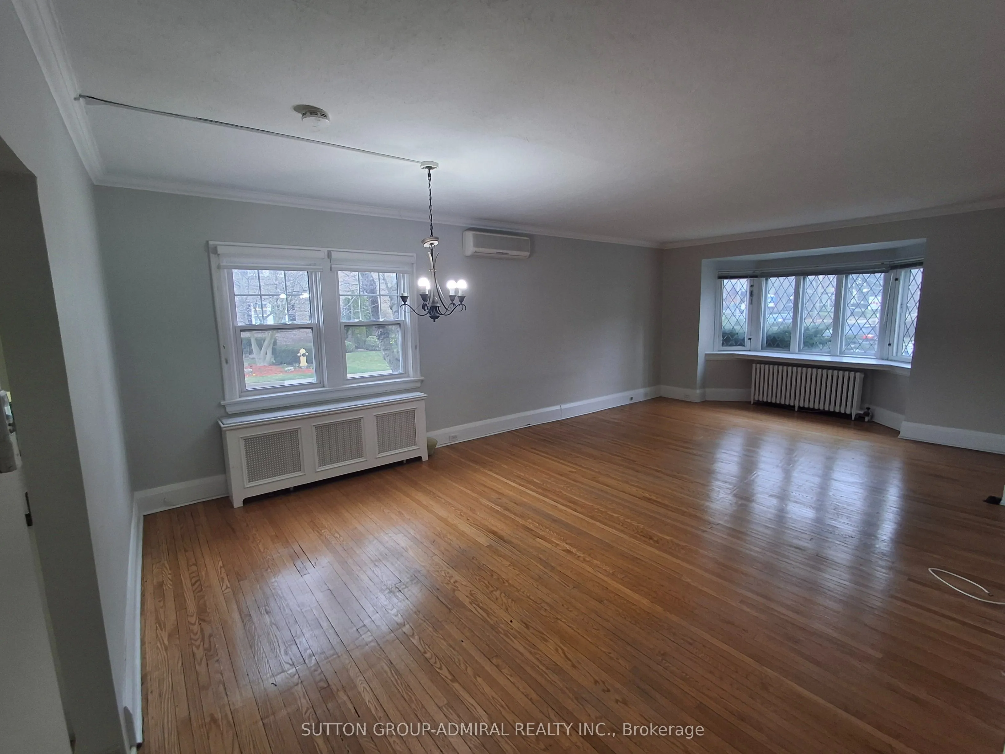 1220 Avenue Road #1