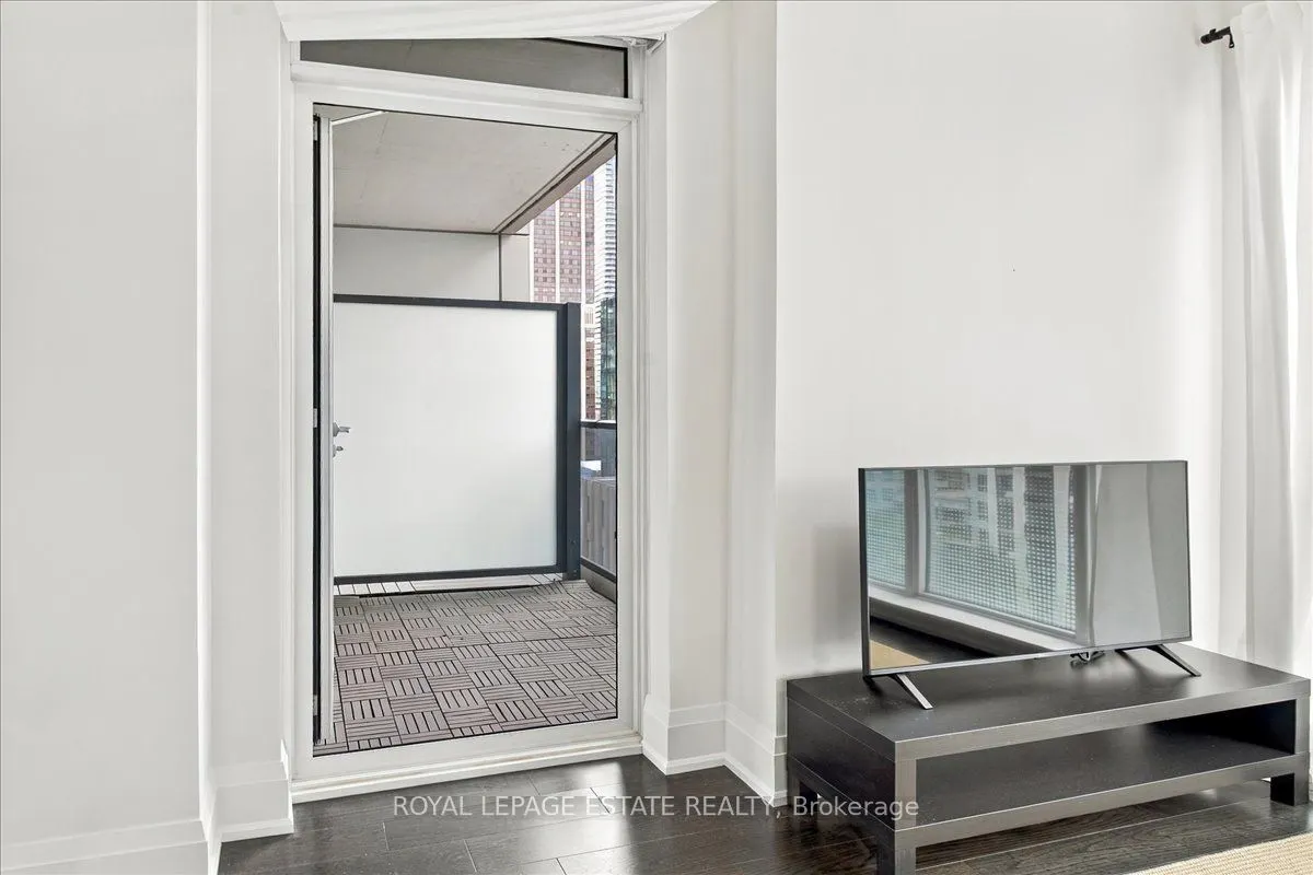 88 Cumberland Street #1201