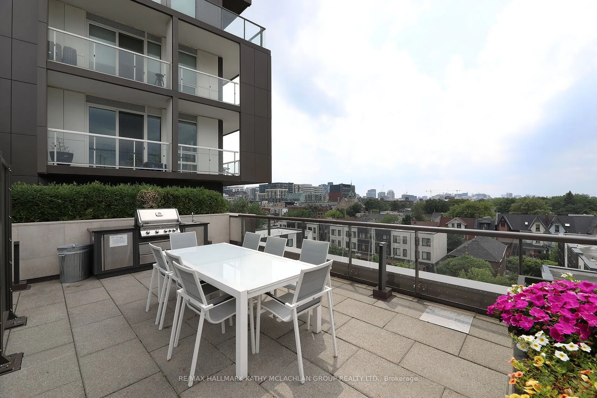 80 Vanauley Street #815