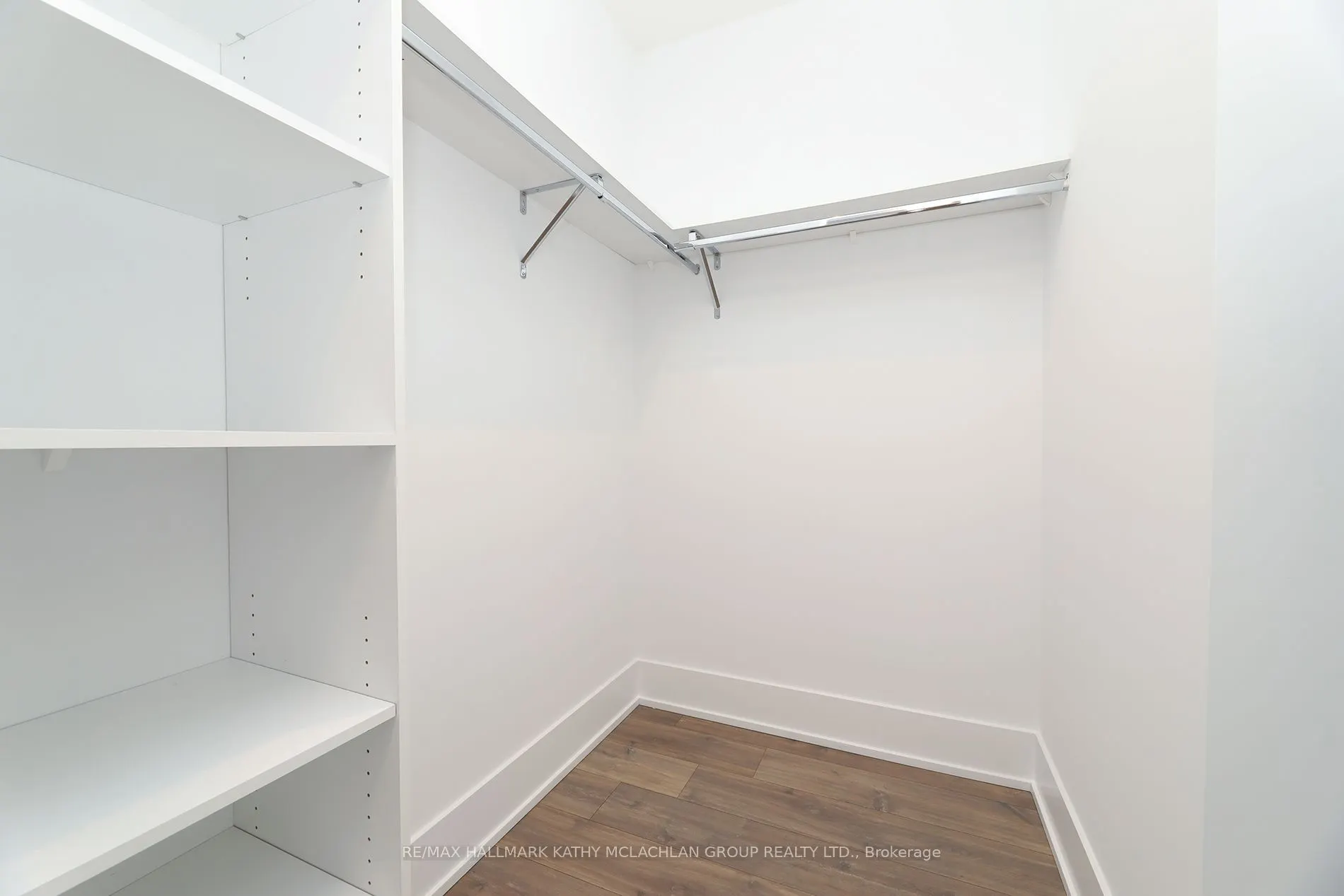 80 Vanauley Street #815