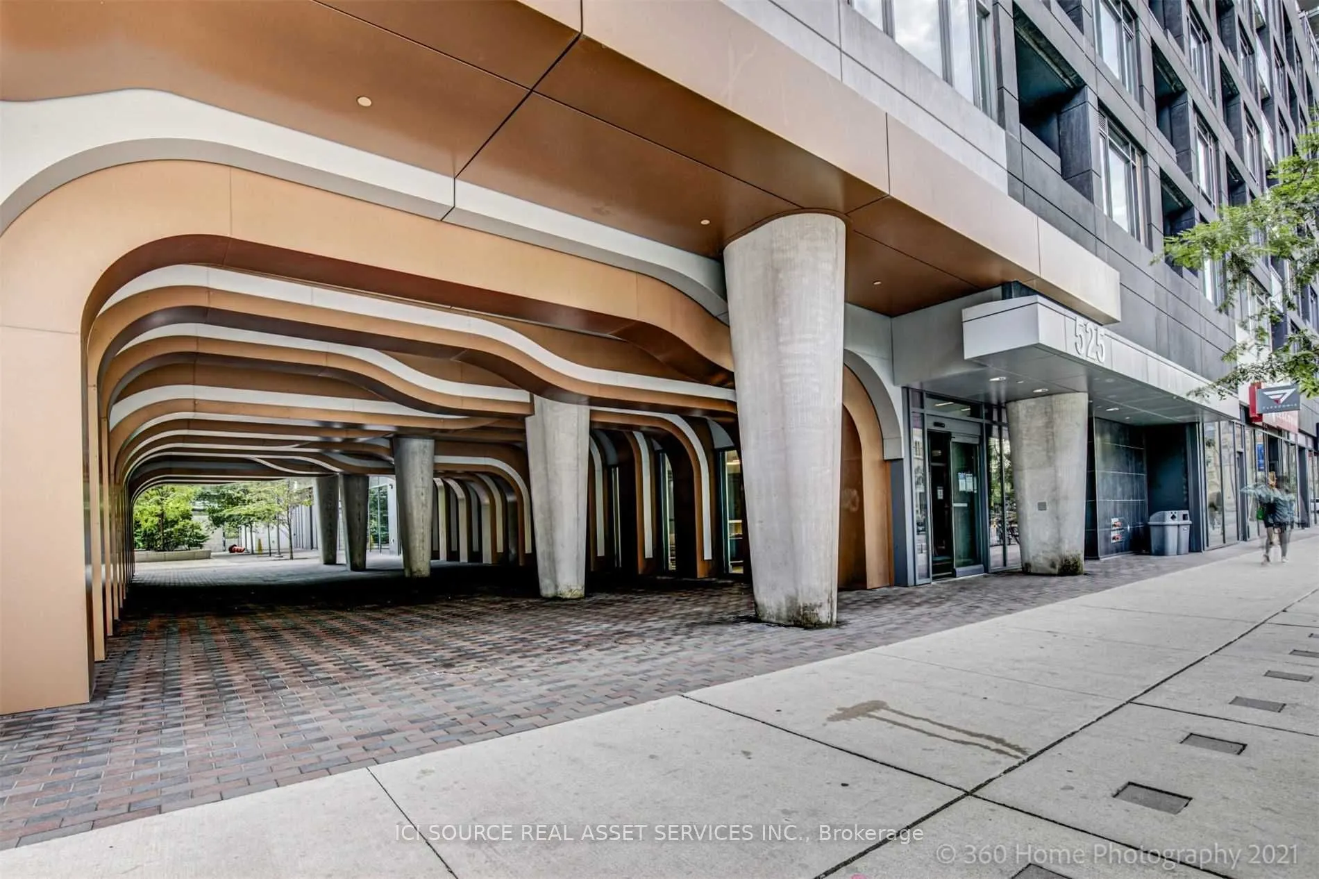 525 Adelaide Street W #1020