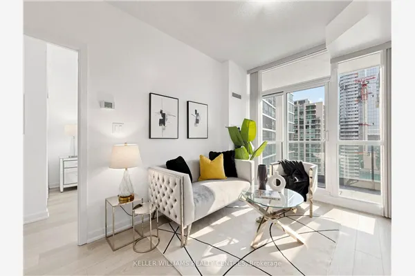 33 Bay Street #3305