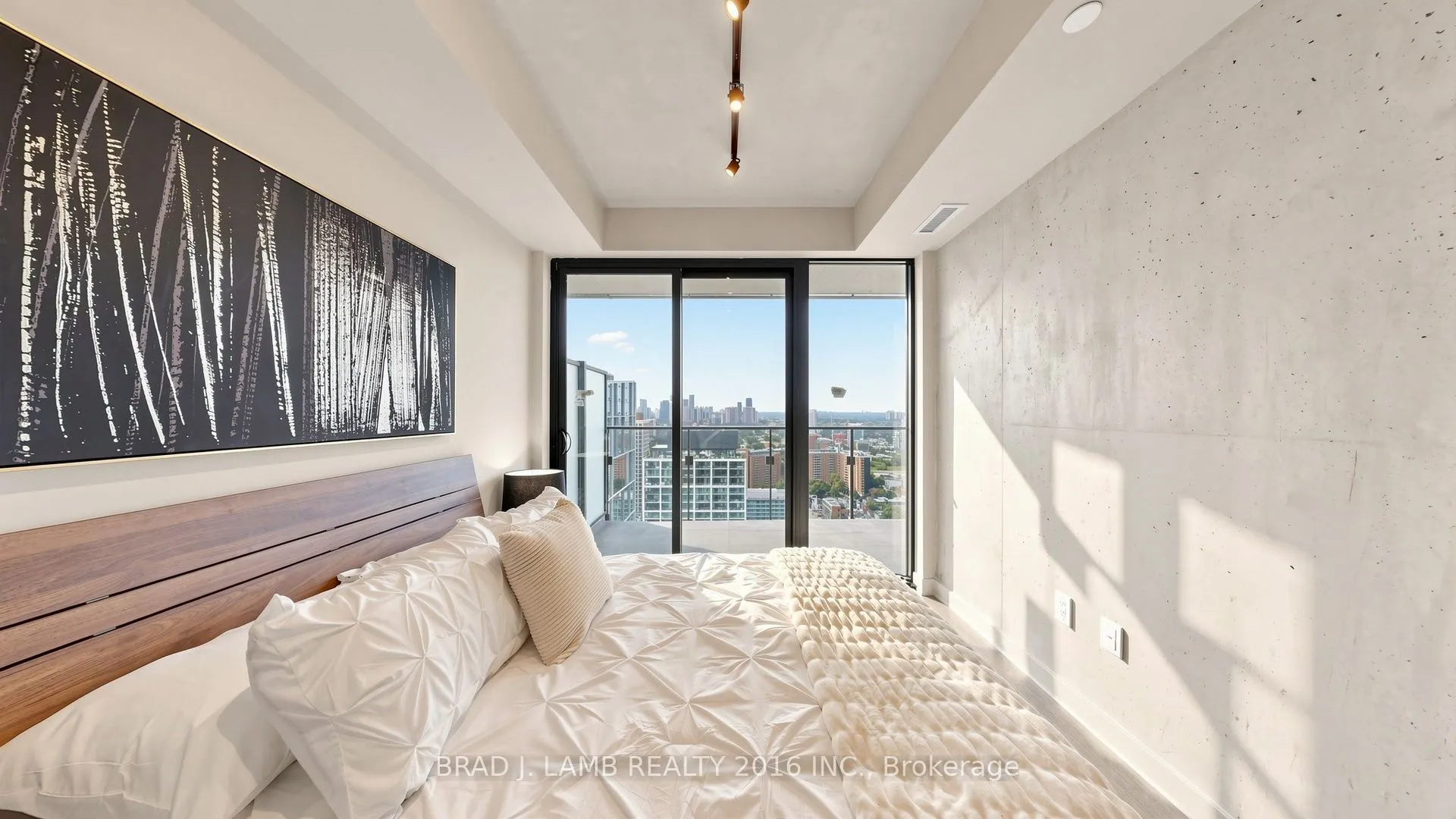 284 King Street E #3004