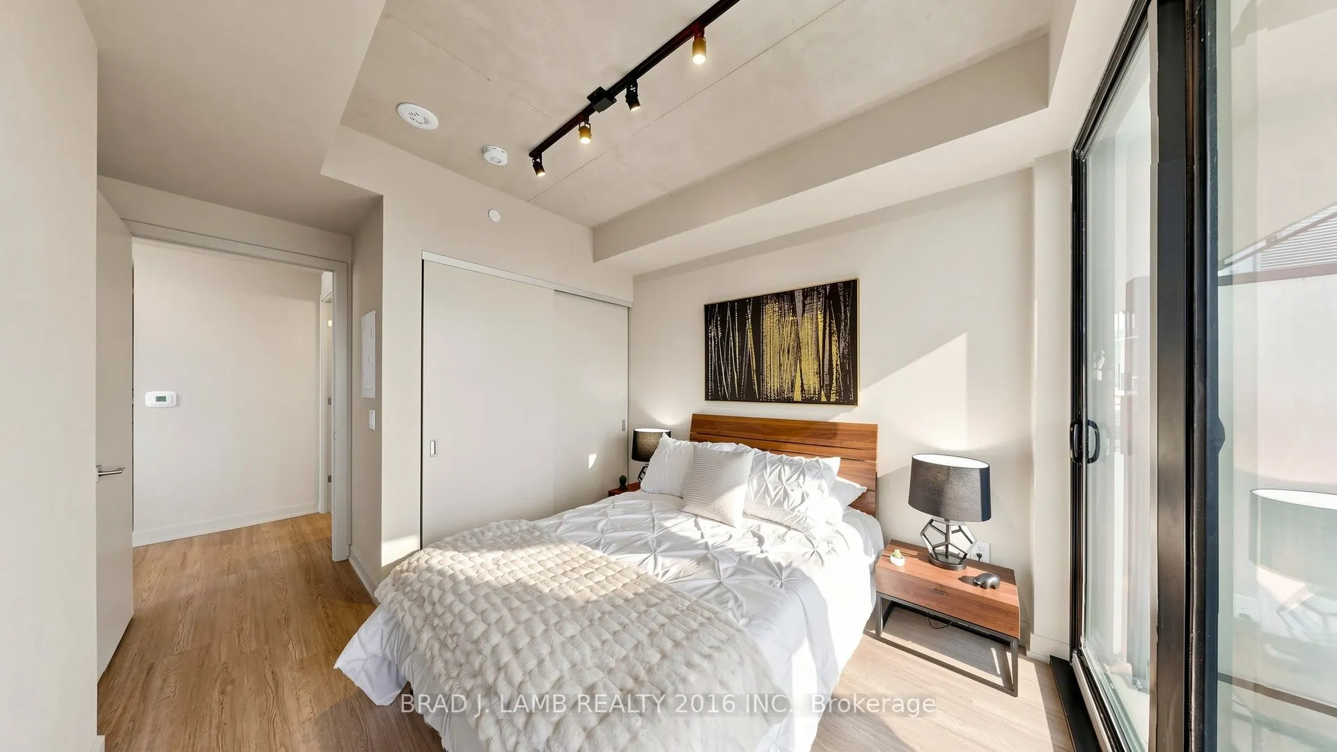284 King Street E #3004