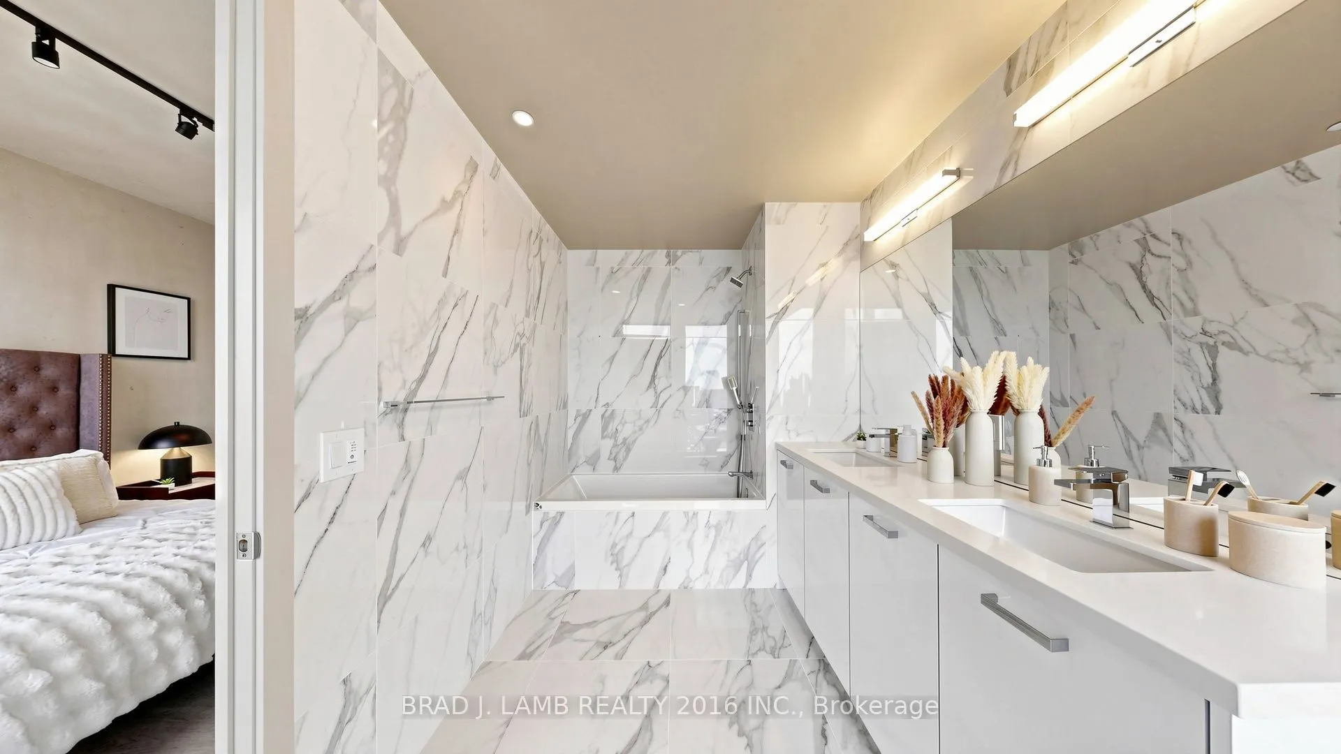 284 King Street E #3004