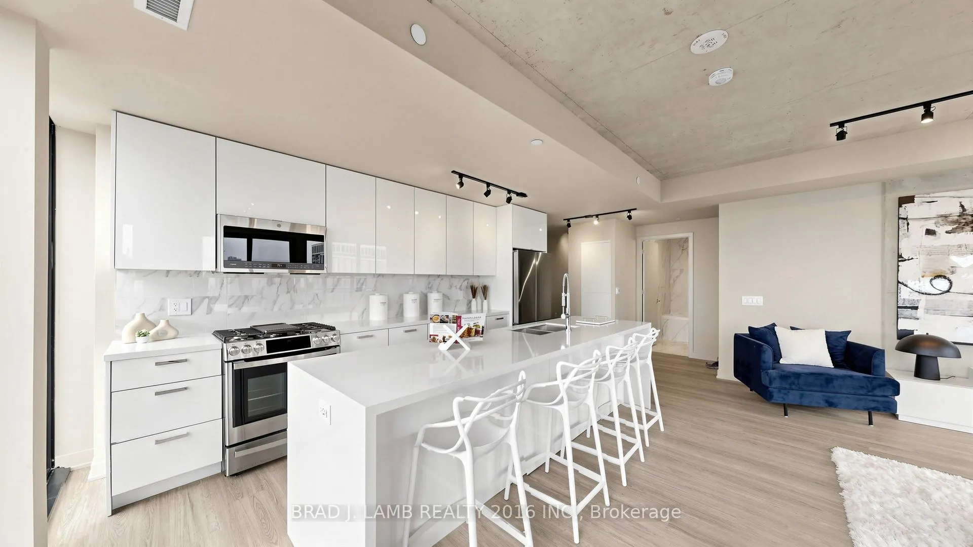 284 King Street E #3004