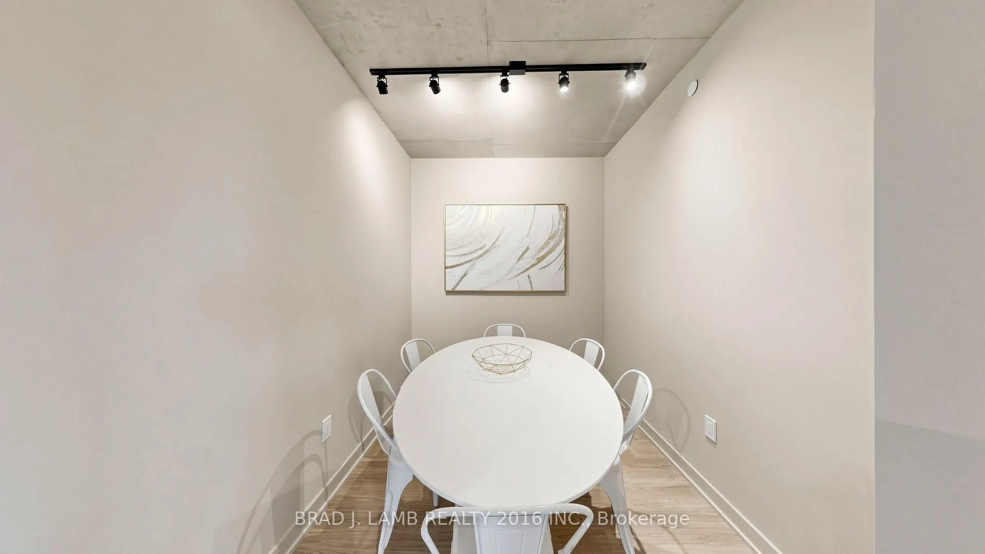 284 King Street E #3004