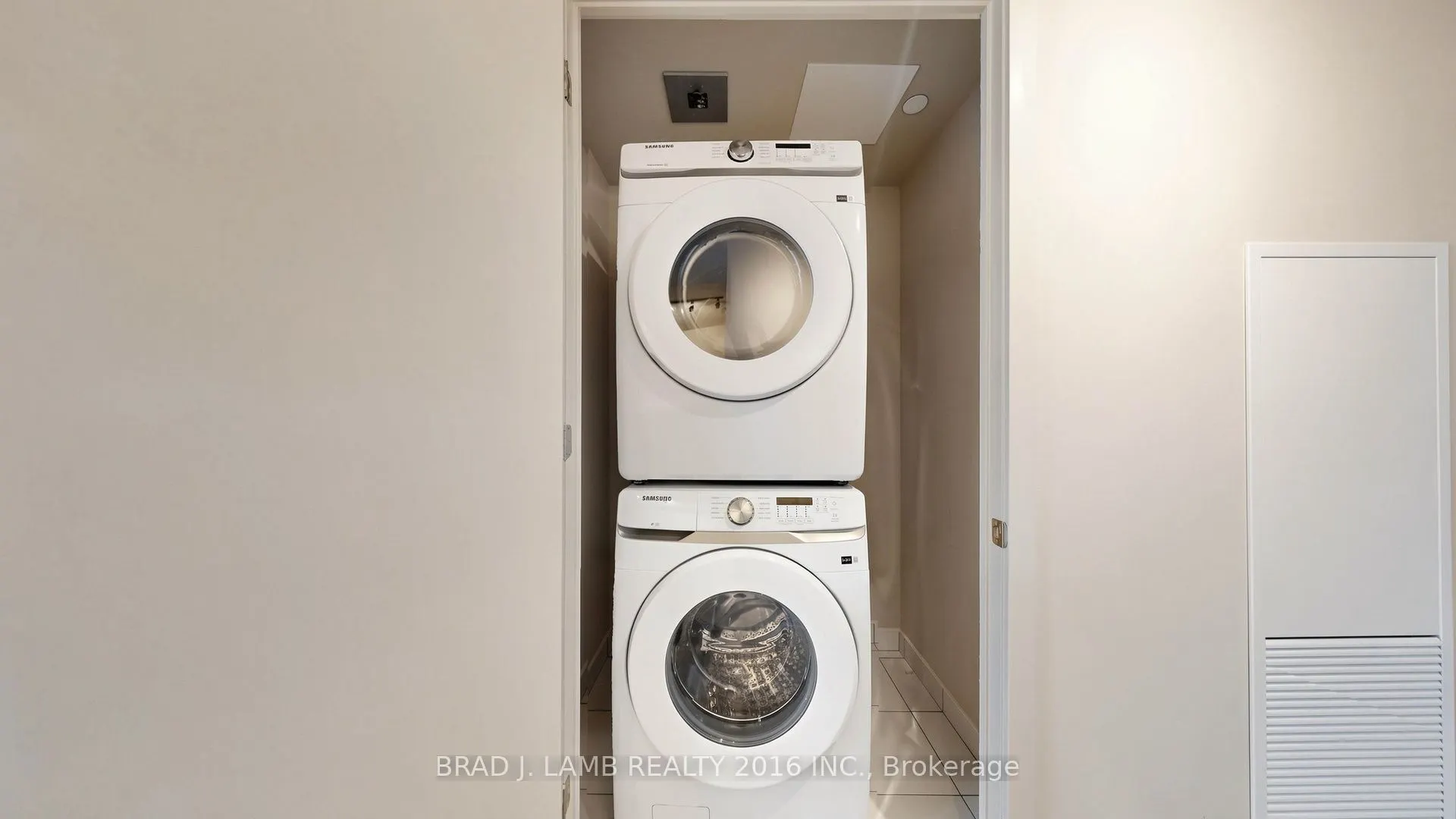 284 King Street E #3004