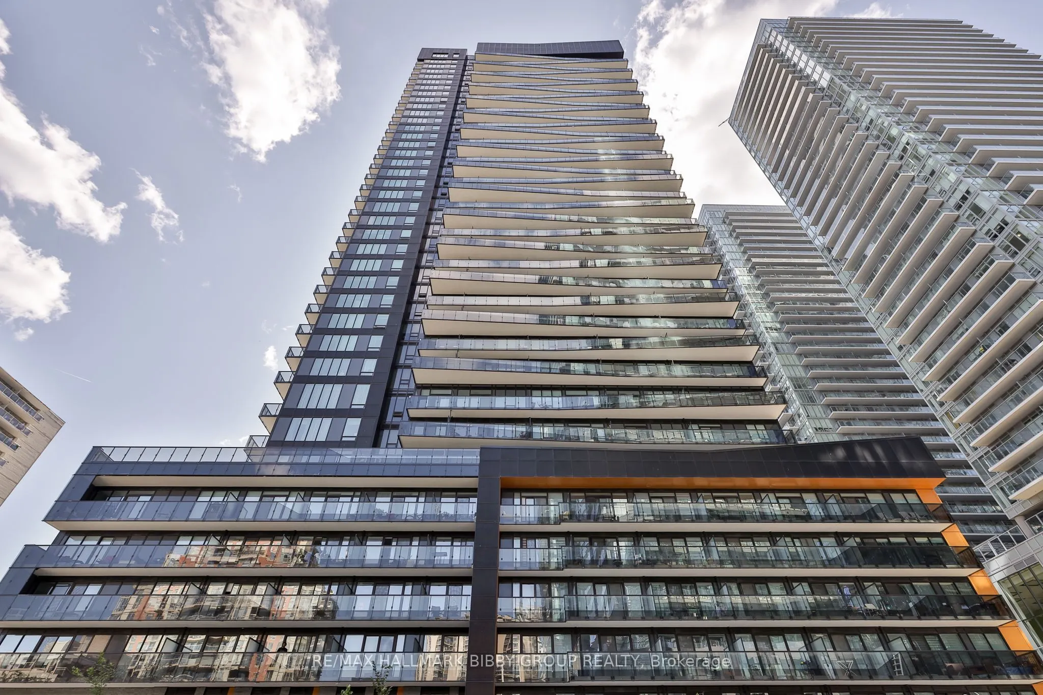 127 Broadway Avenue #302