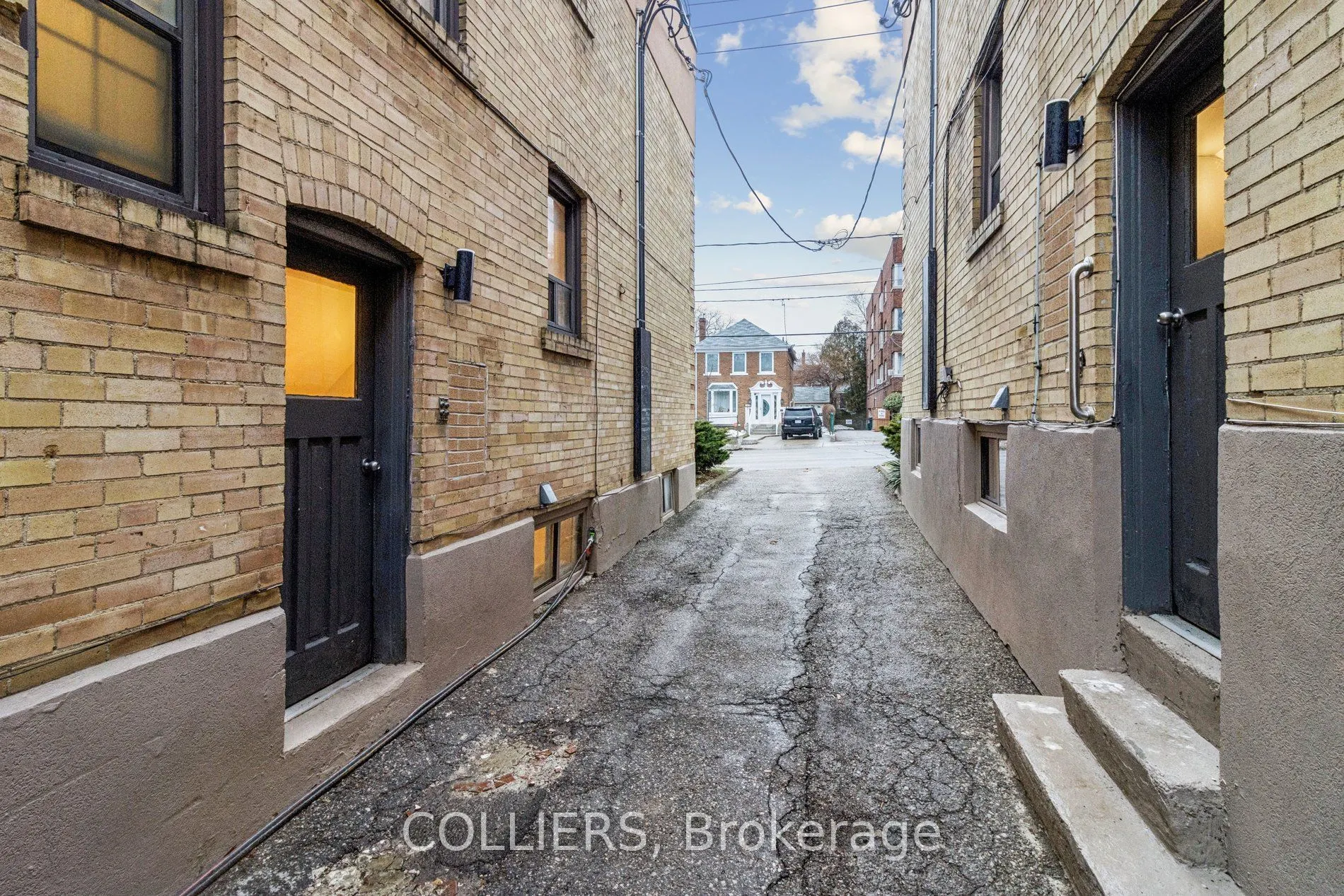 1703/1705 Bathurst Street