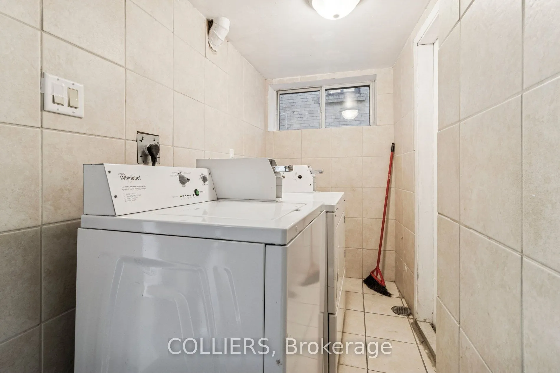1703/1705 Bathurst Street