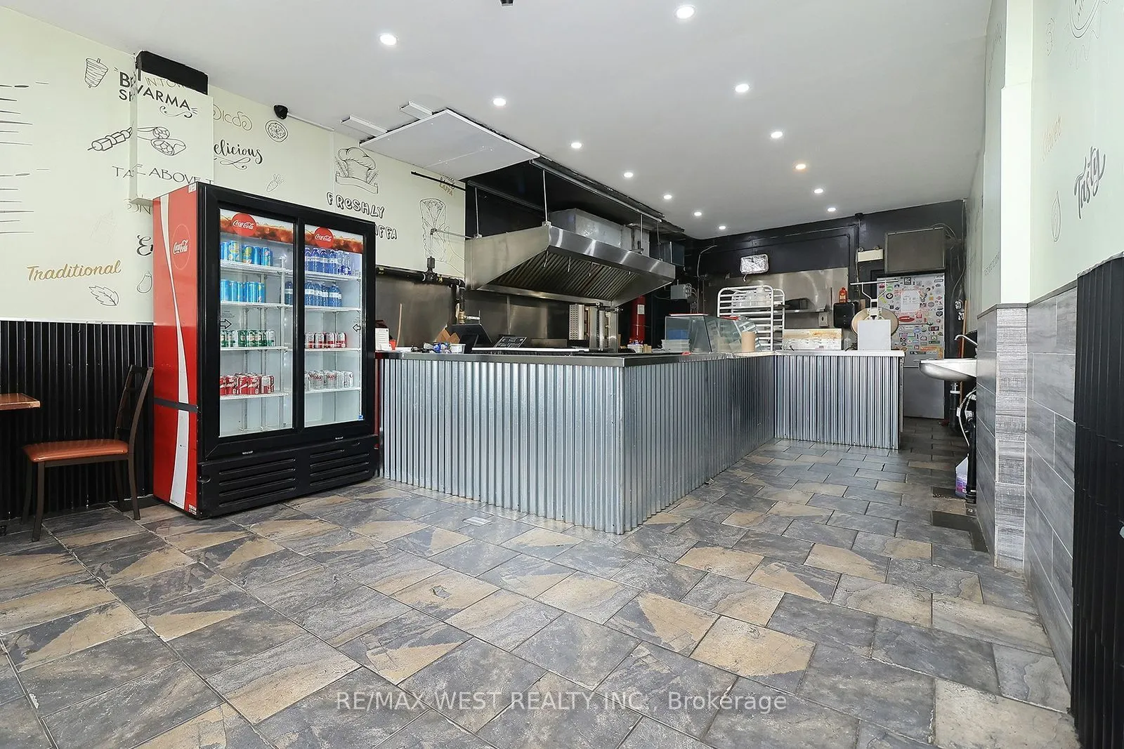 3023 Bathurst Street