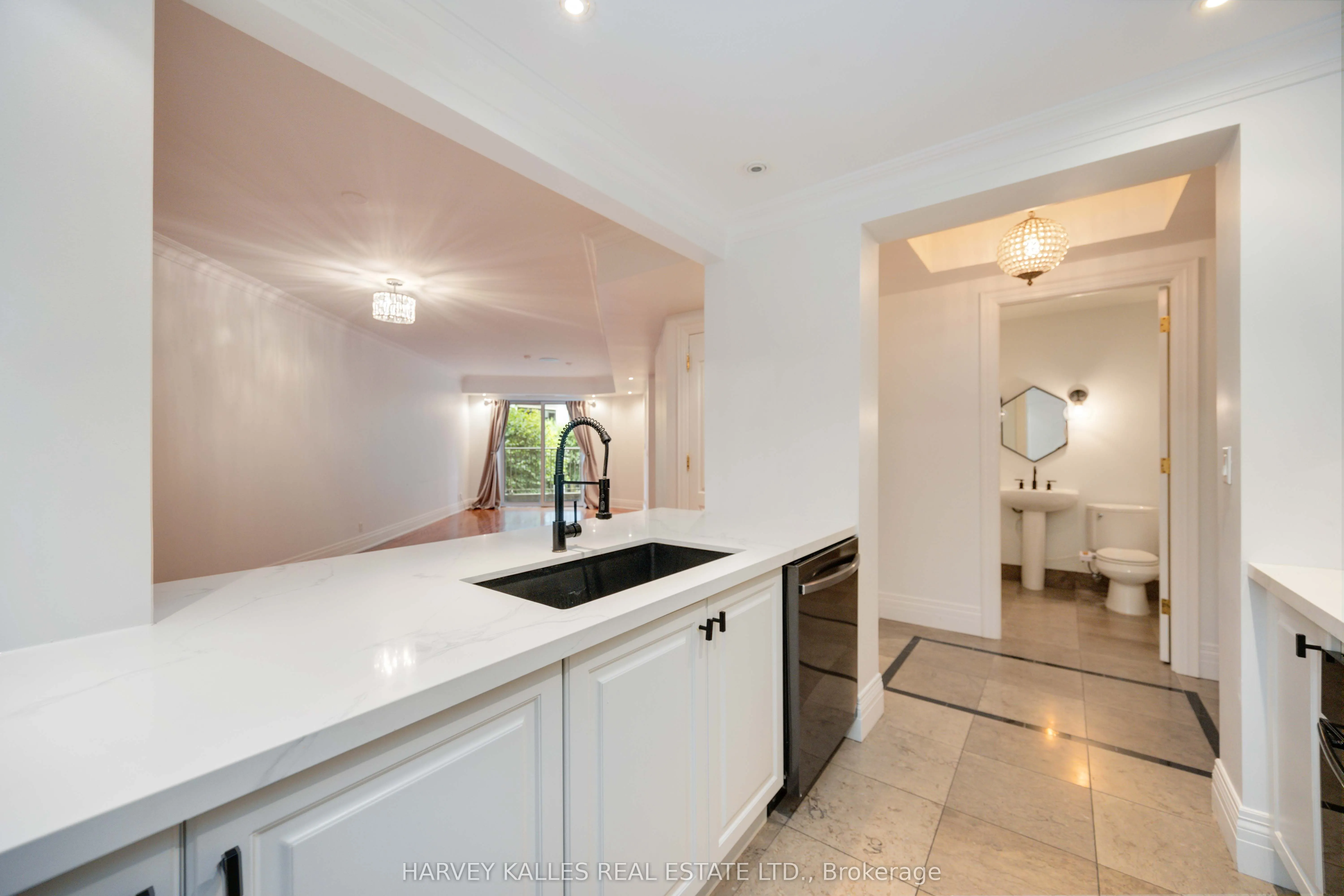 33 Delisle Avenue #201