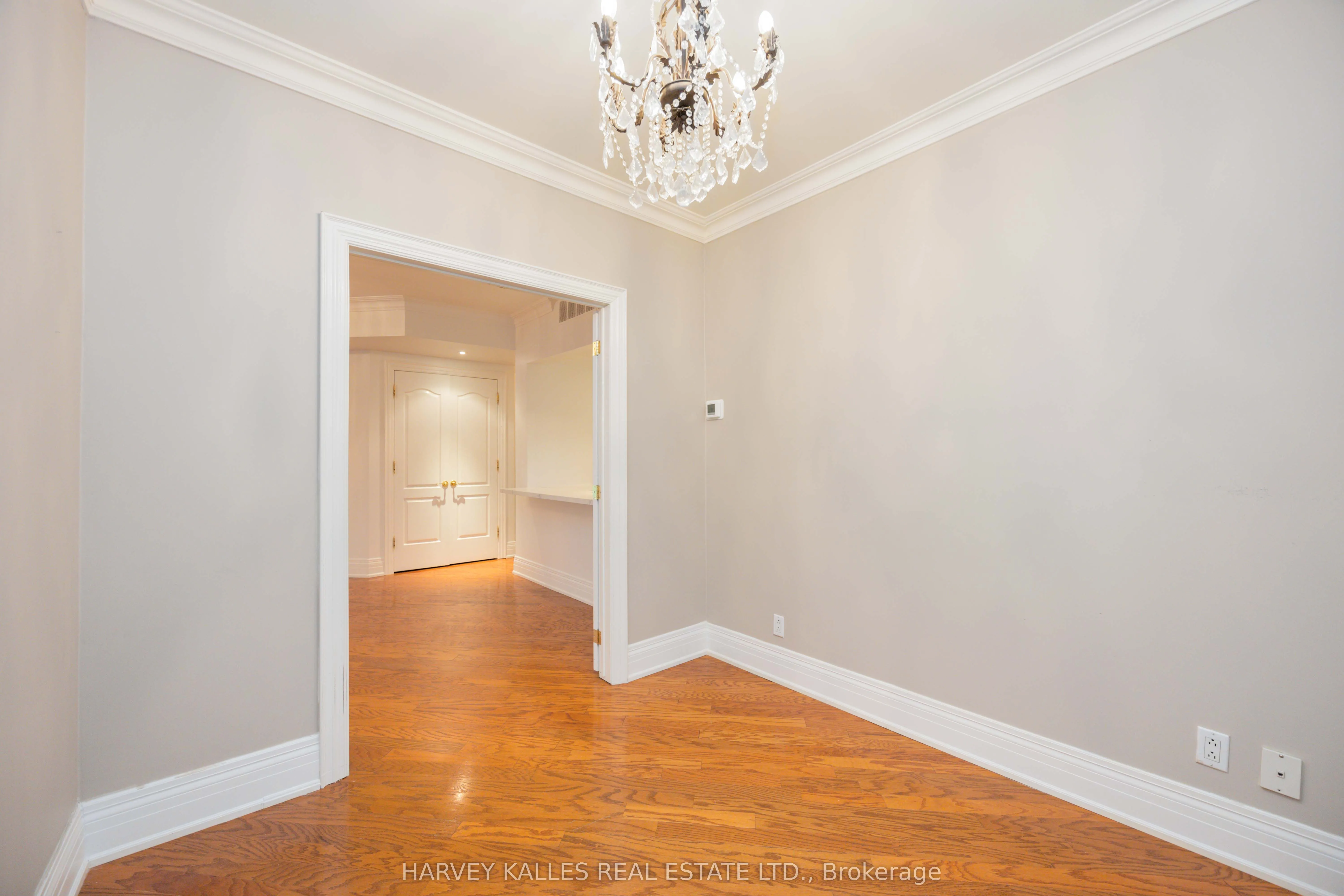 33 Delisle Avenue #201