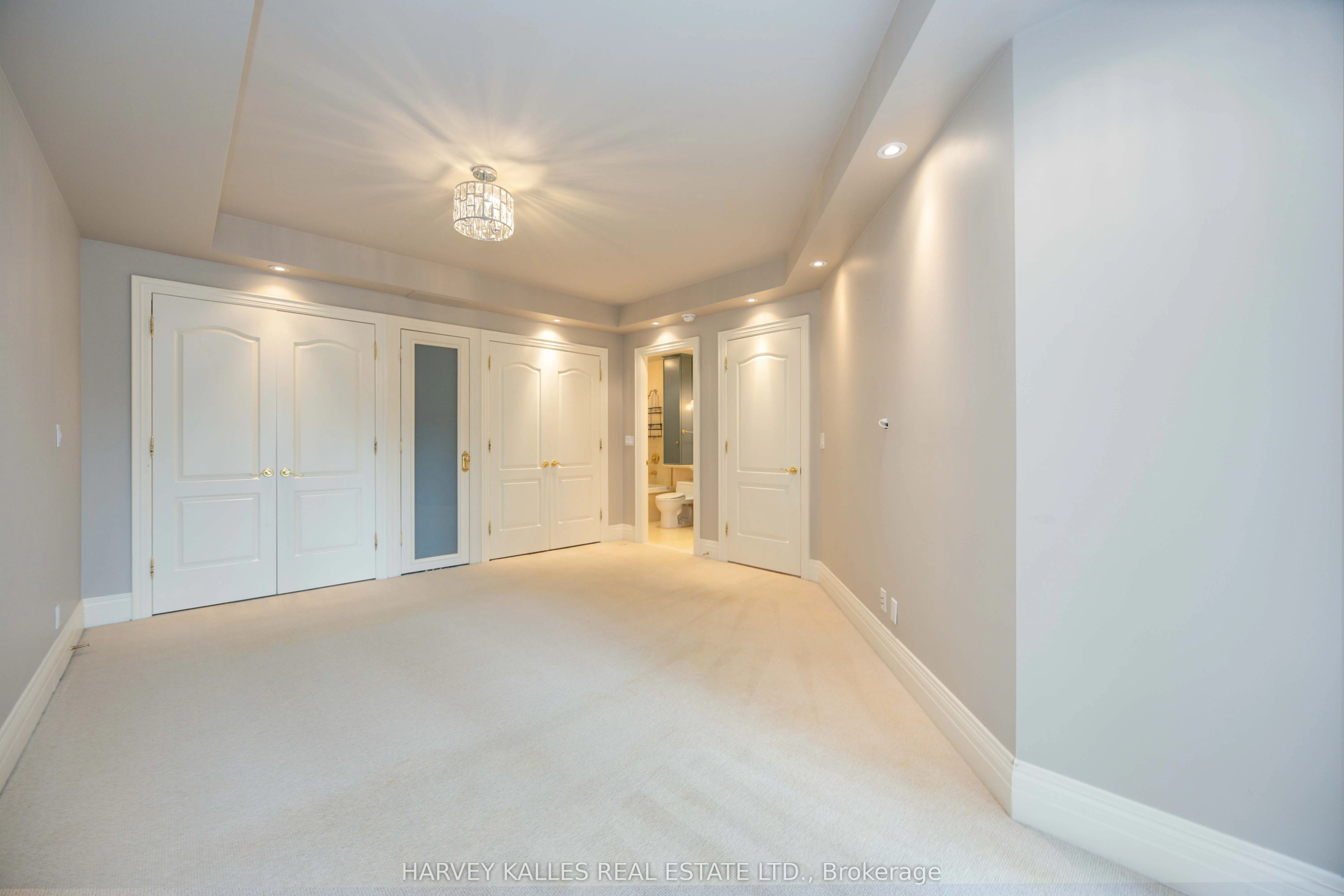 33 Delisle Avenue #201