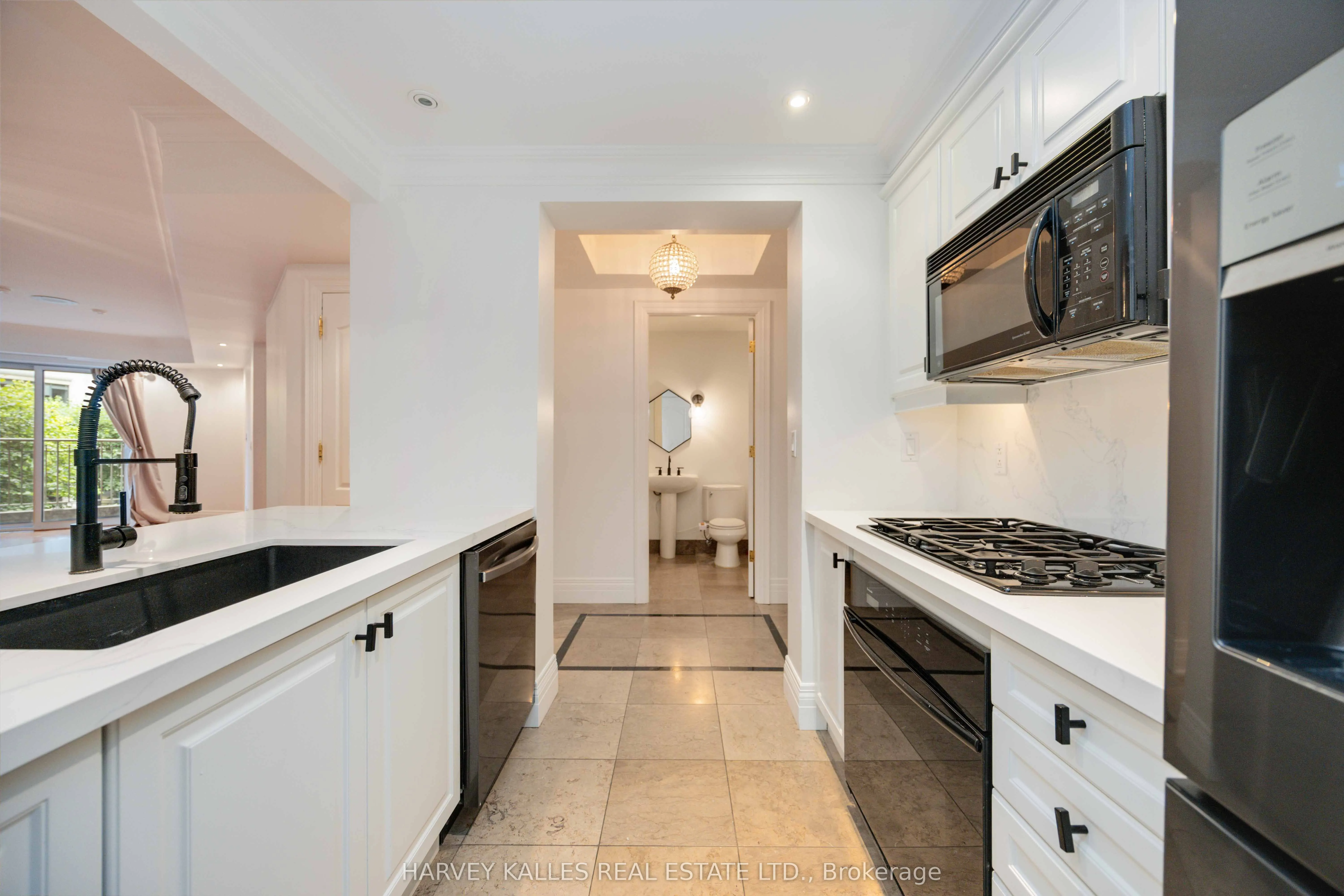 33 Delisle Avenue #201