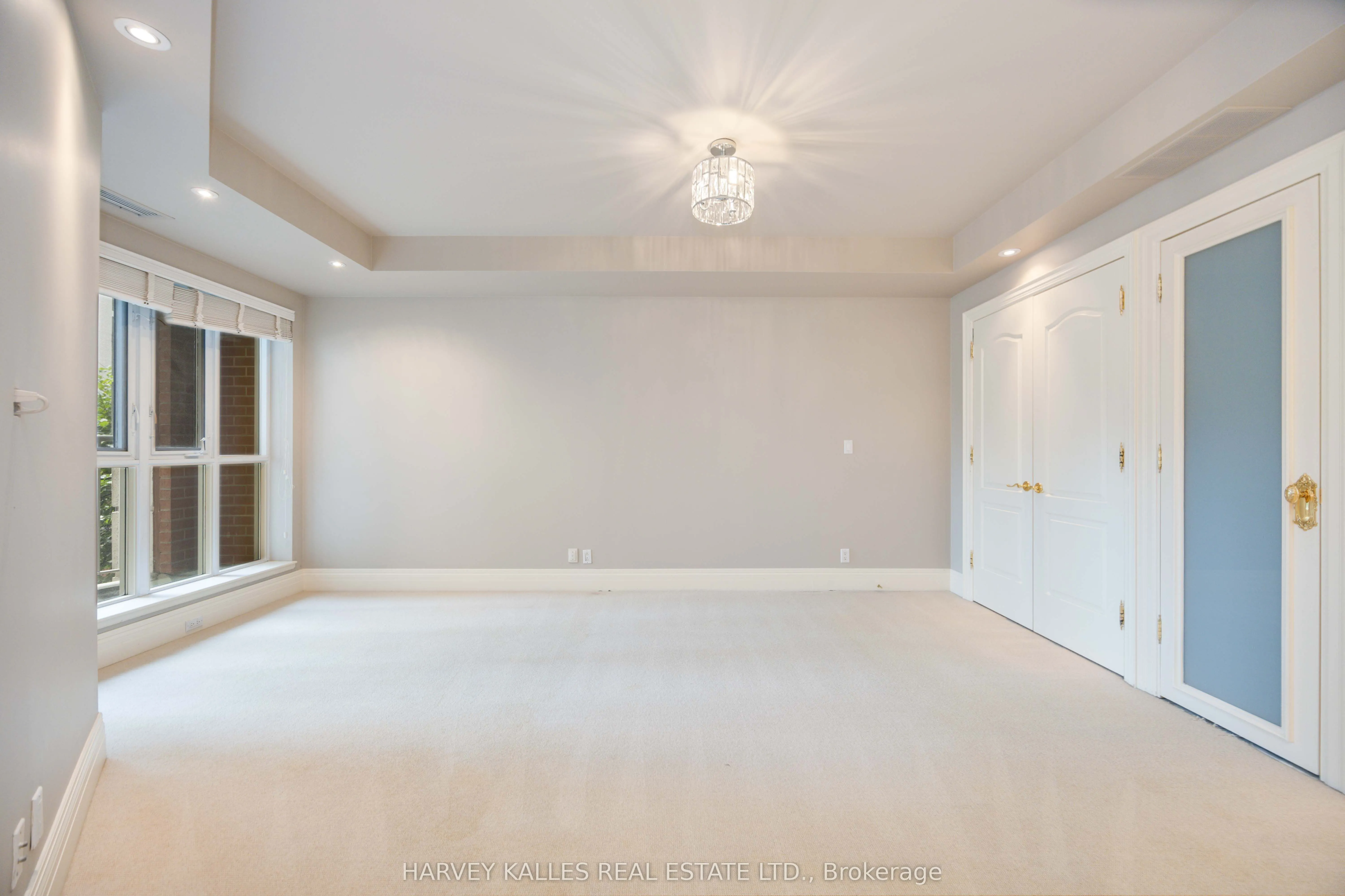 33 Delisle Avenue #201