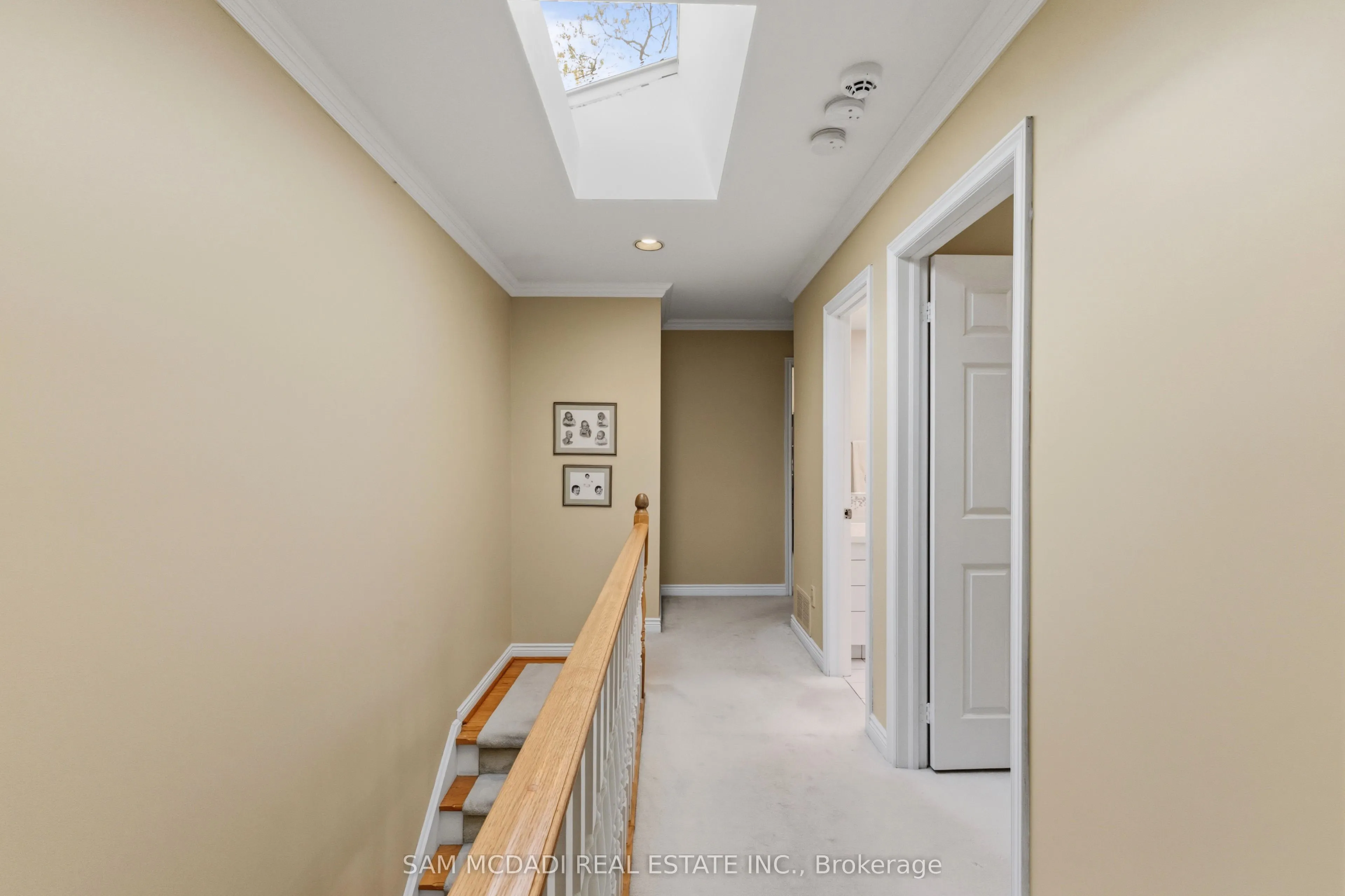 690 Oriole Parkway