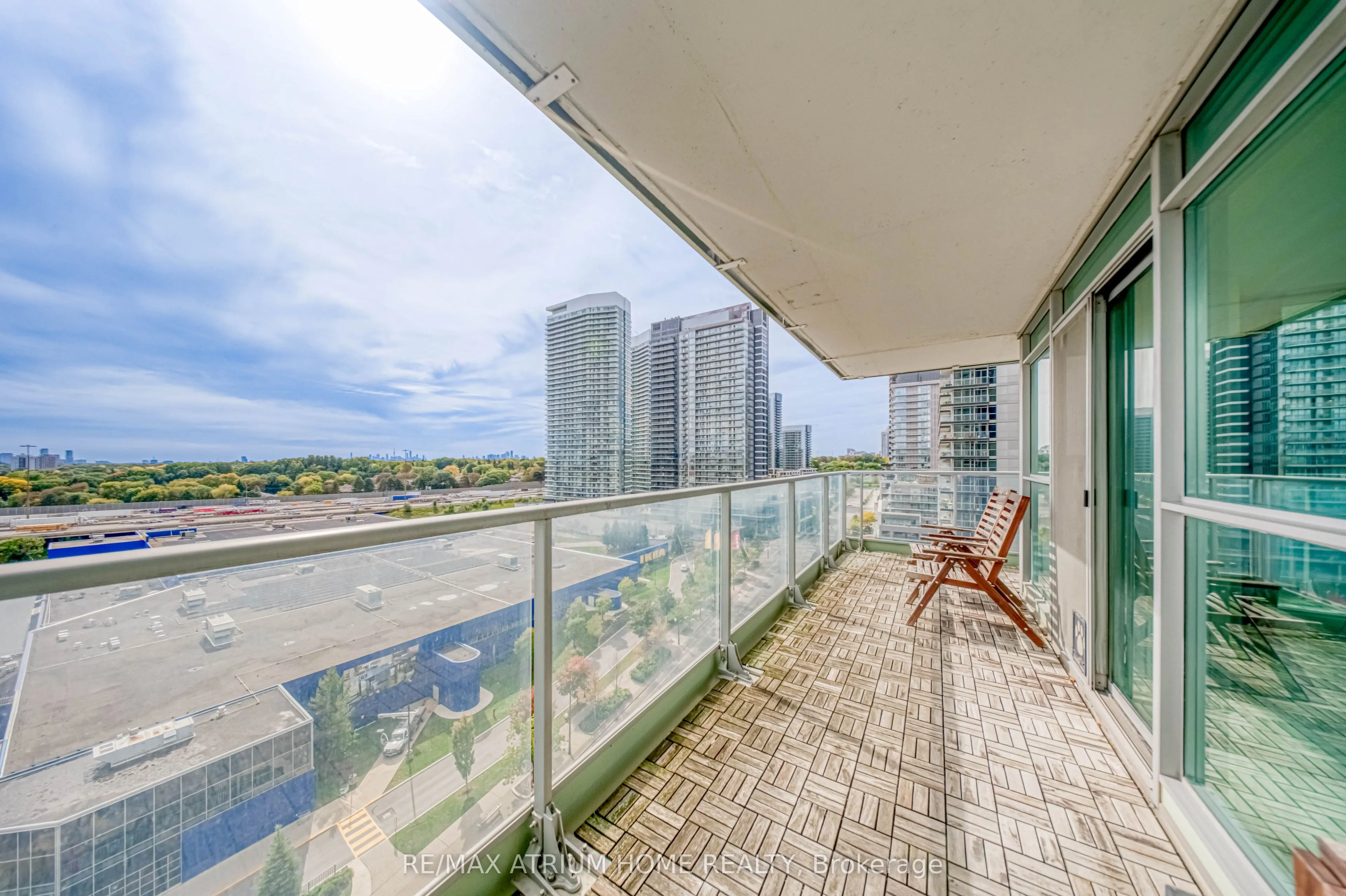 29 Singer Court #1502