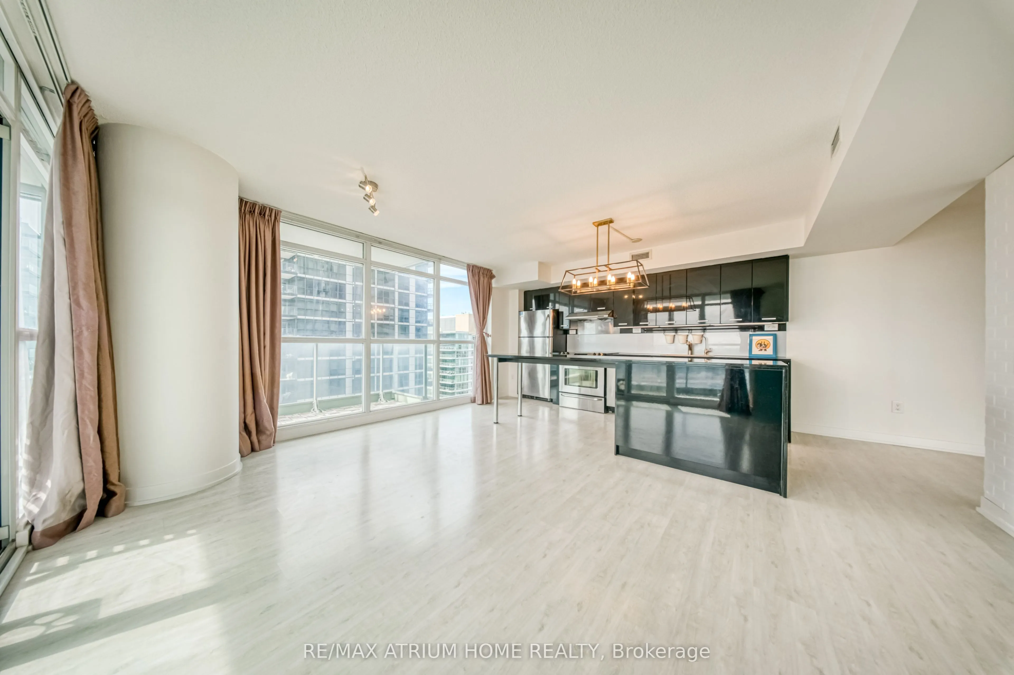 29 Singer Court #1502