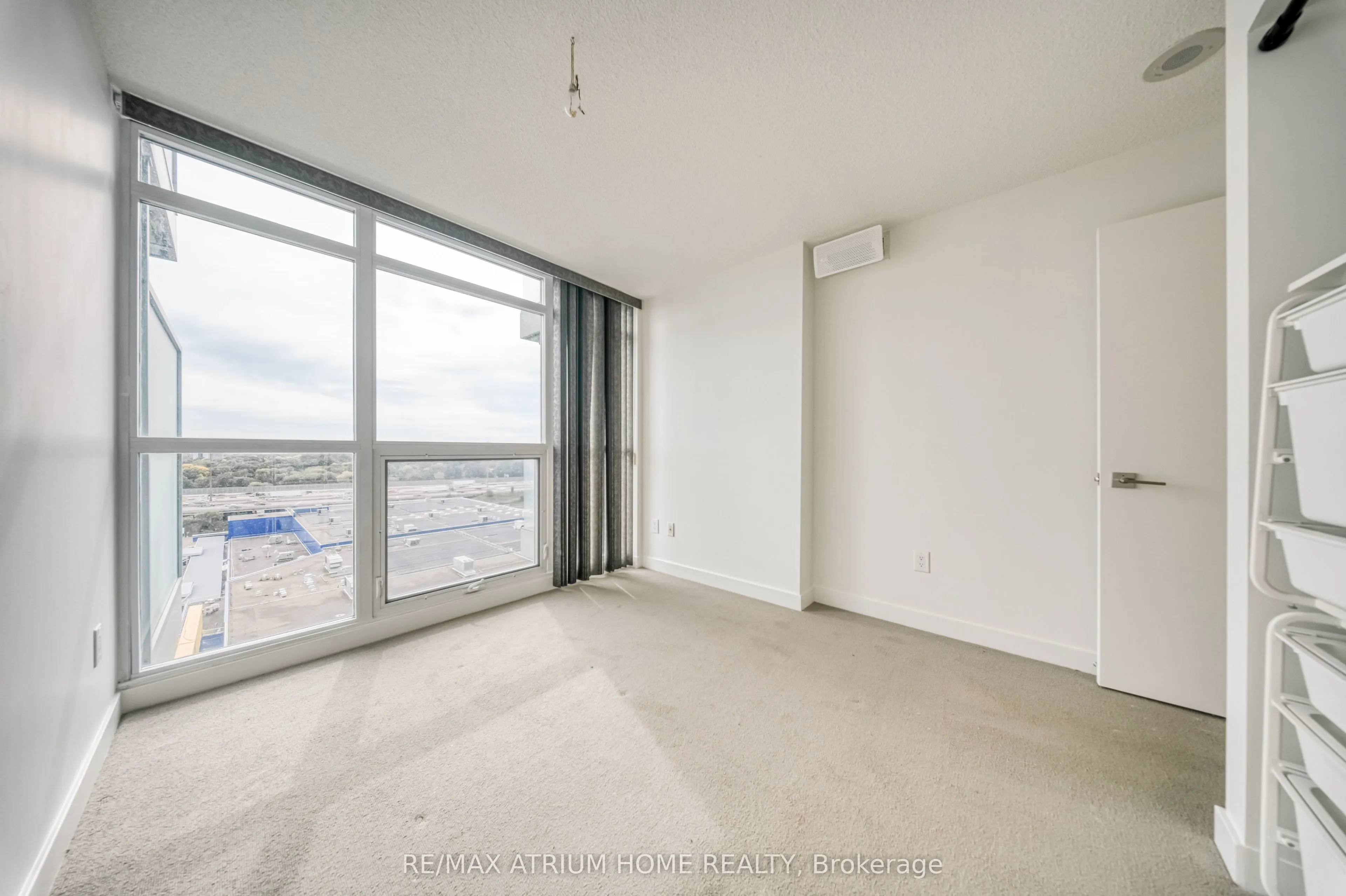 29 Singer Court #1502