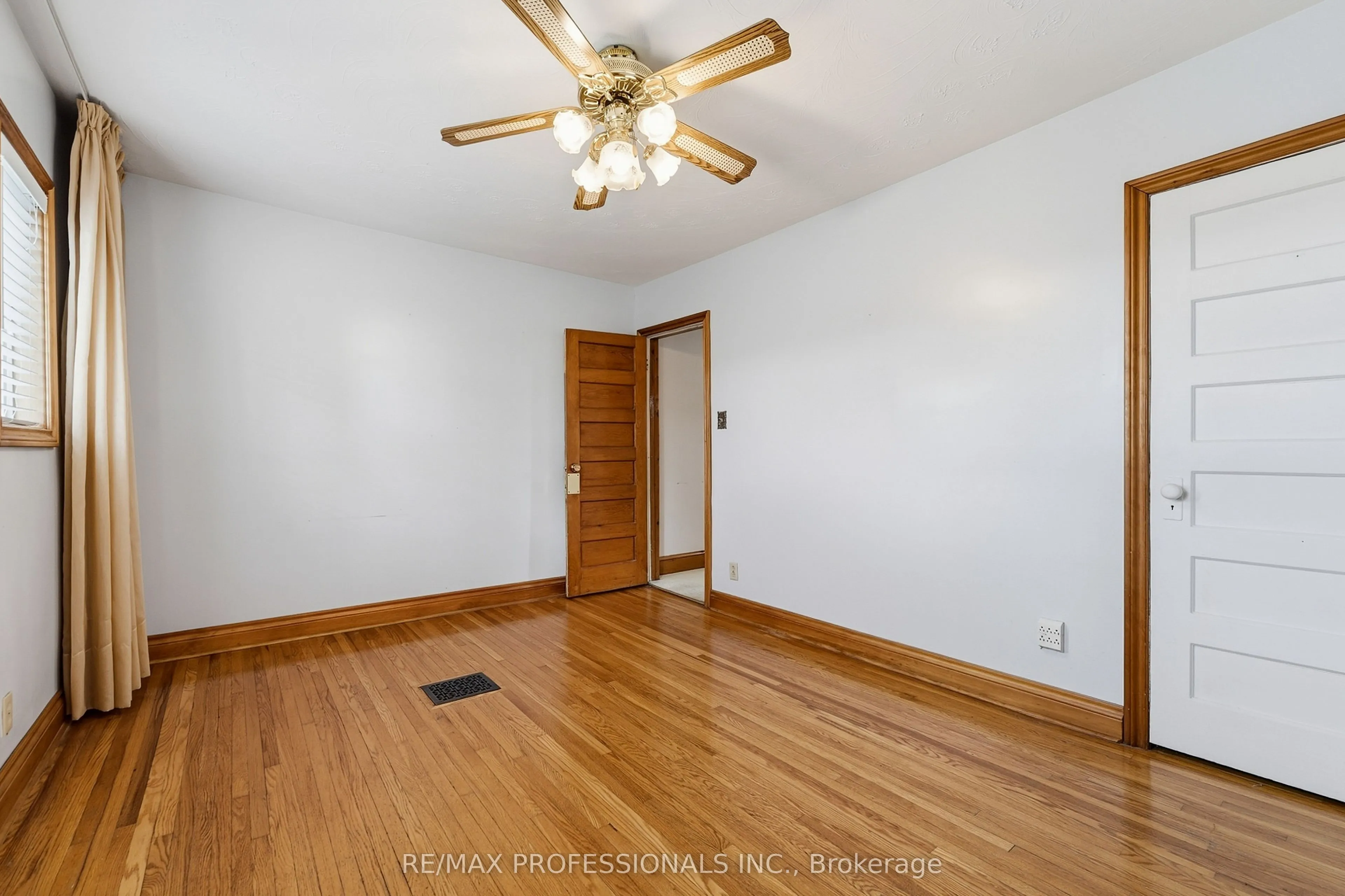 227 Montrose Avenue