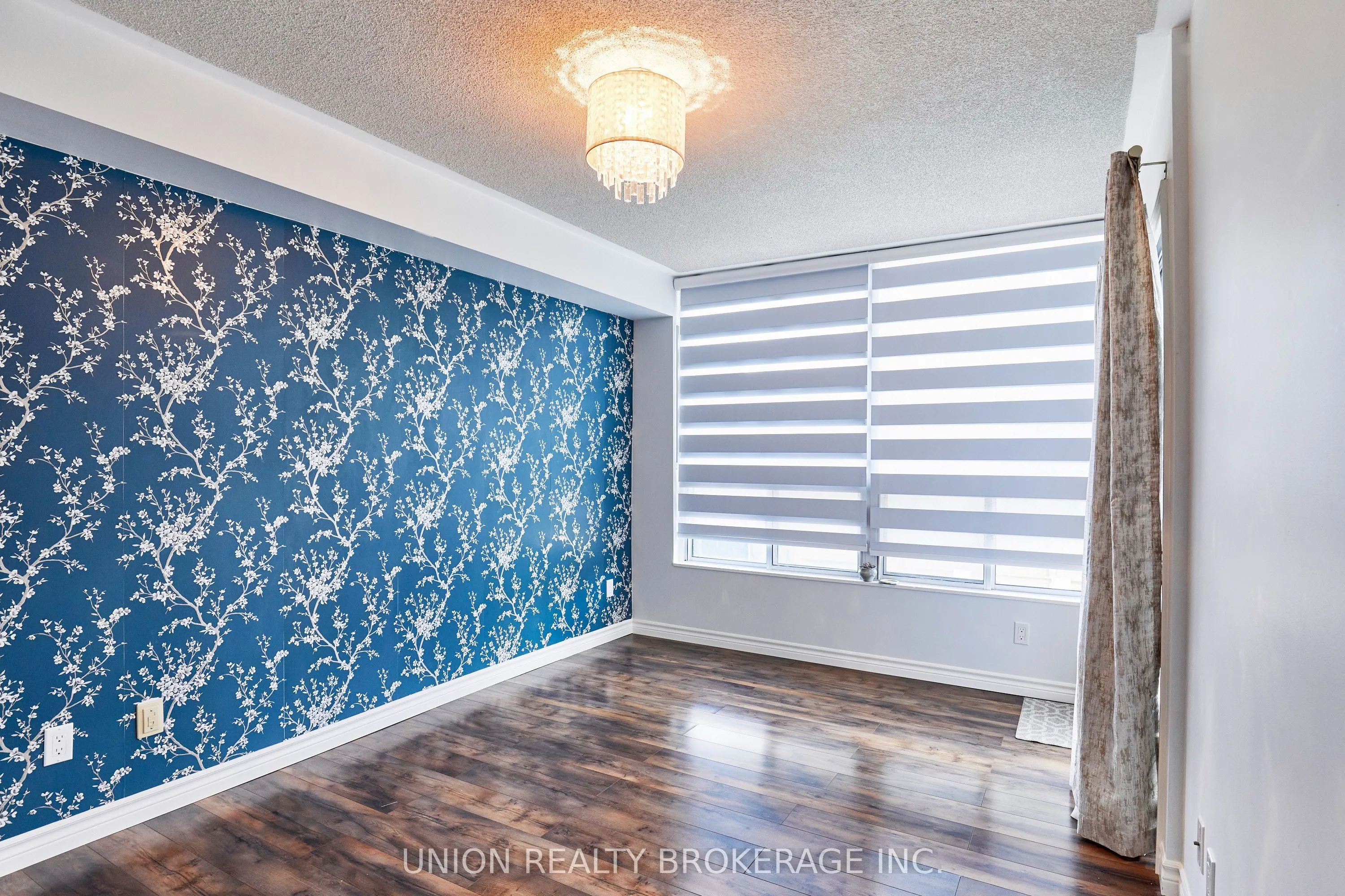 897 Sheppard Avenue W #212