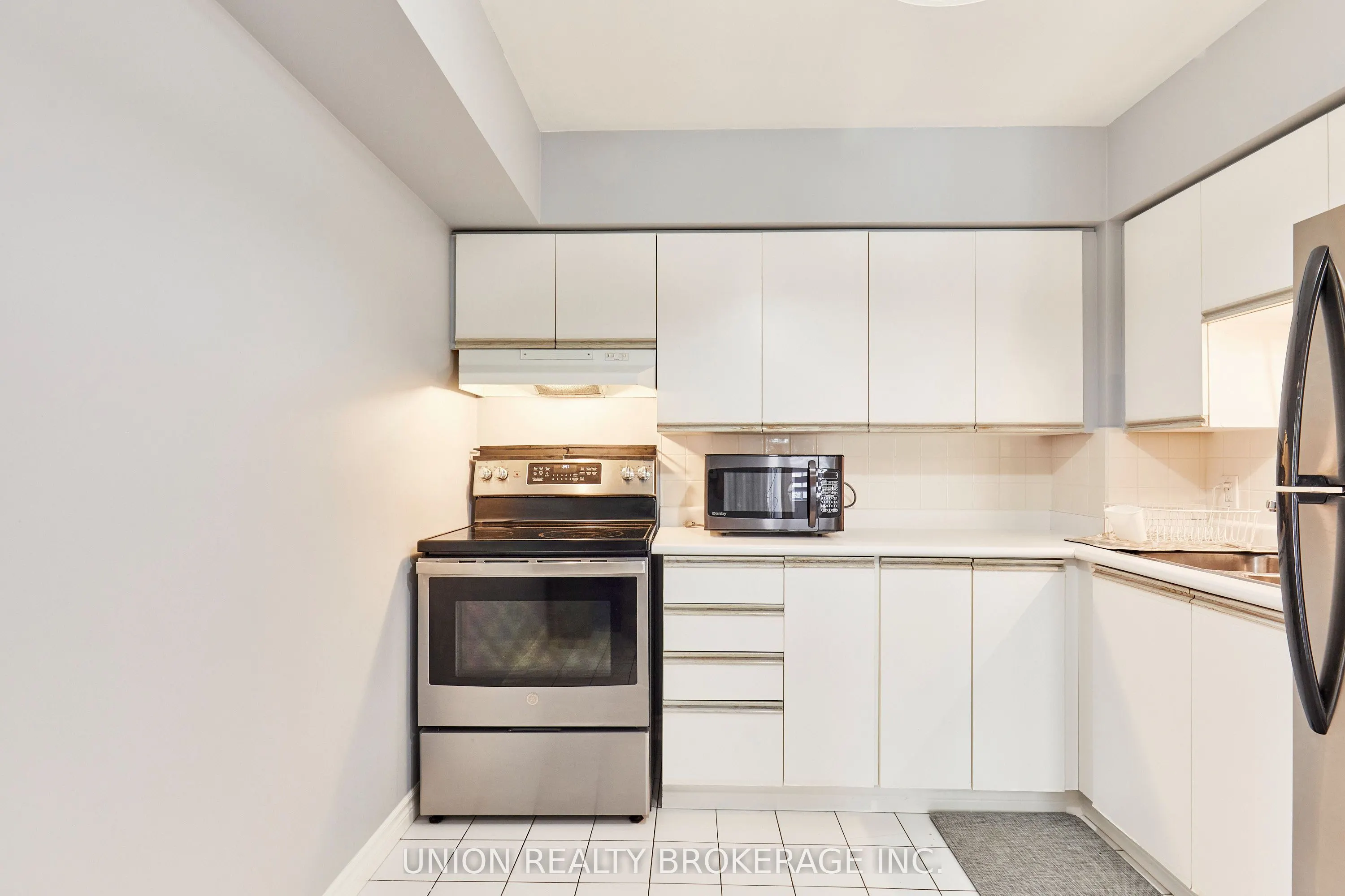 897 Sheppard Avenue W #212