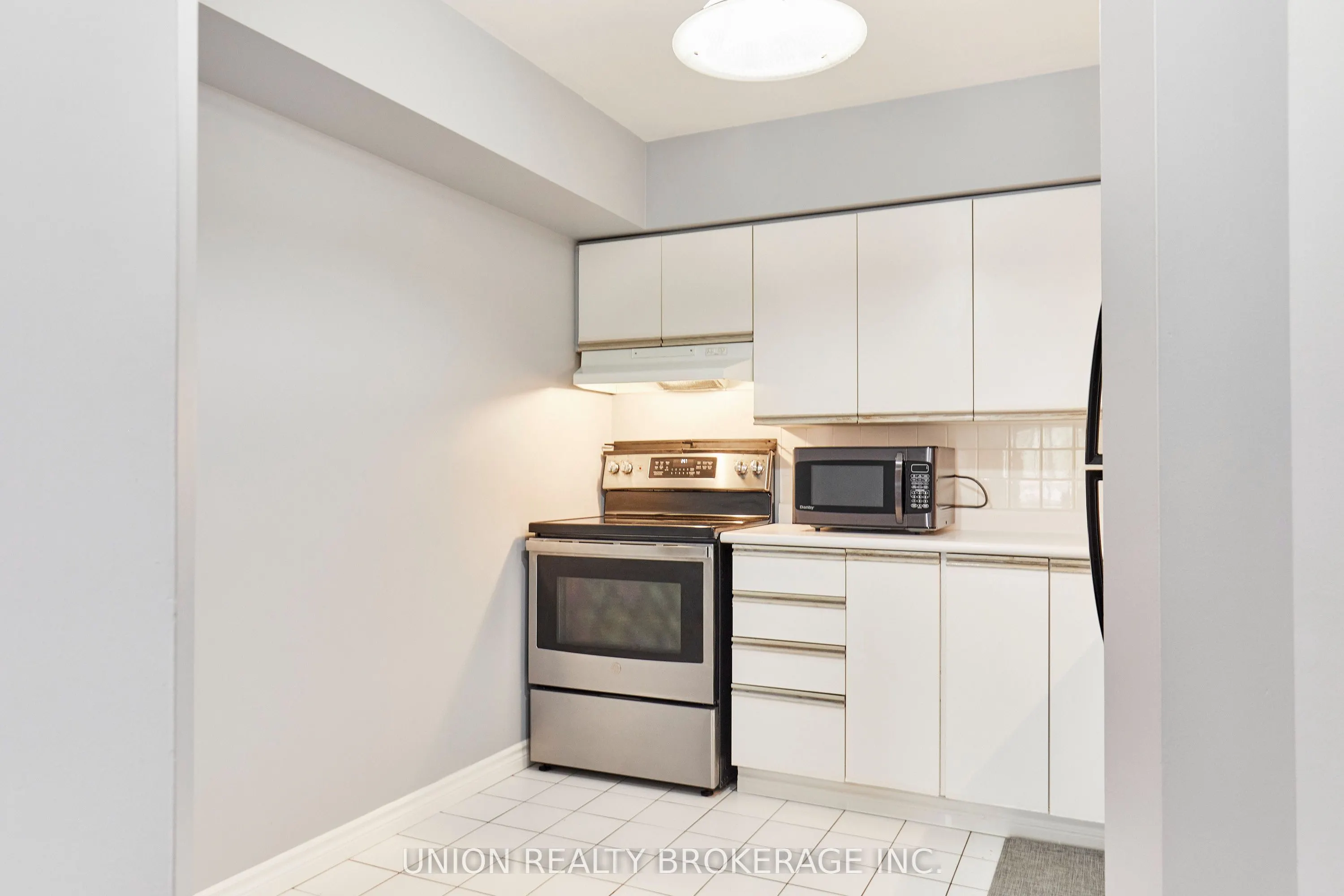 897 Sheppard Avenue W #212