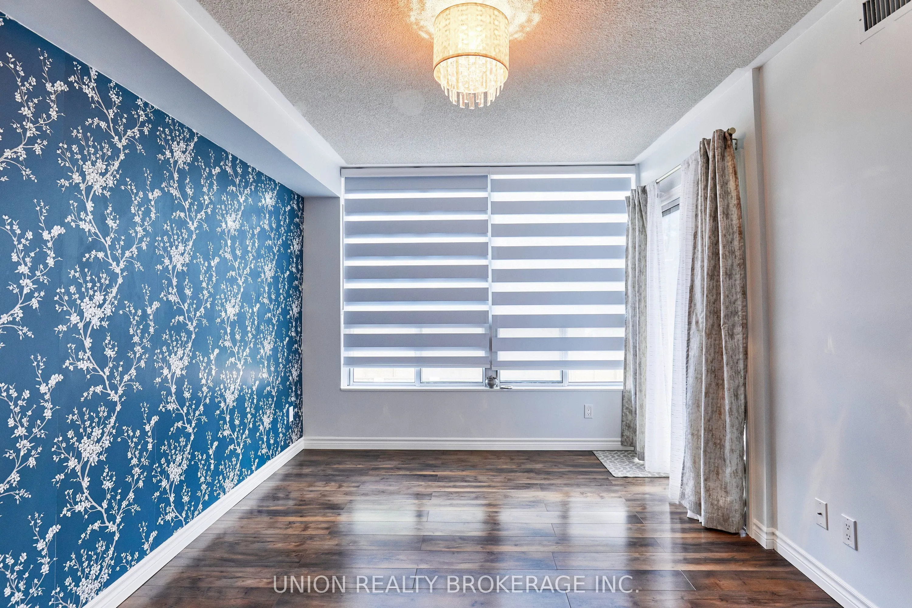 897 Sheppard Avenue W #212