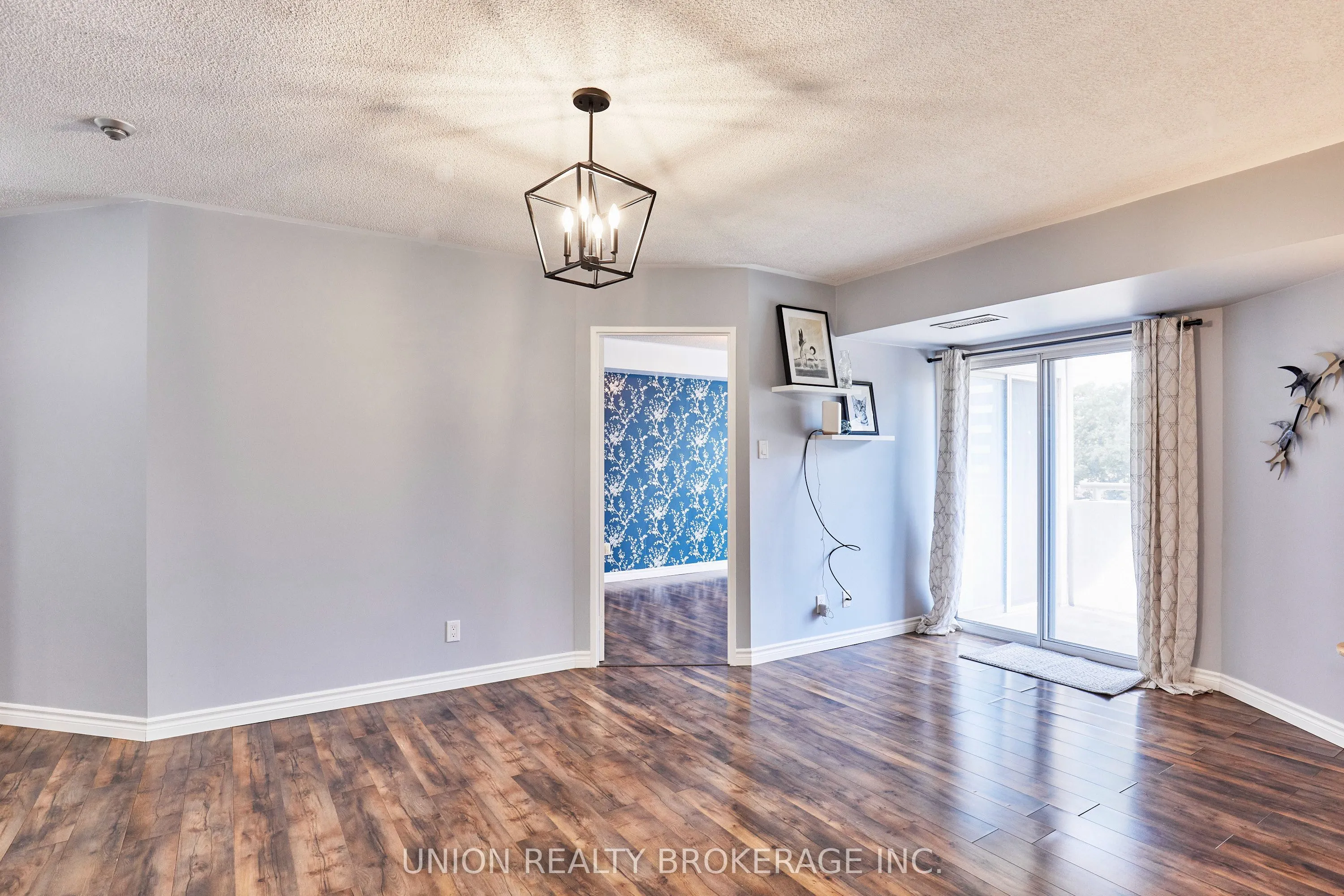 897 Sheppard Avenue W #212