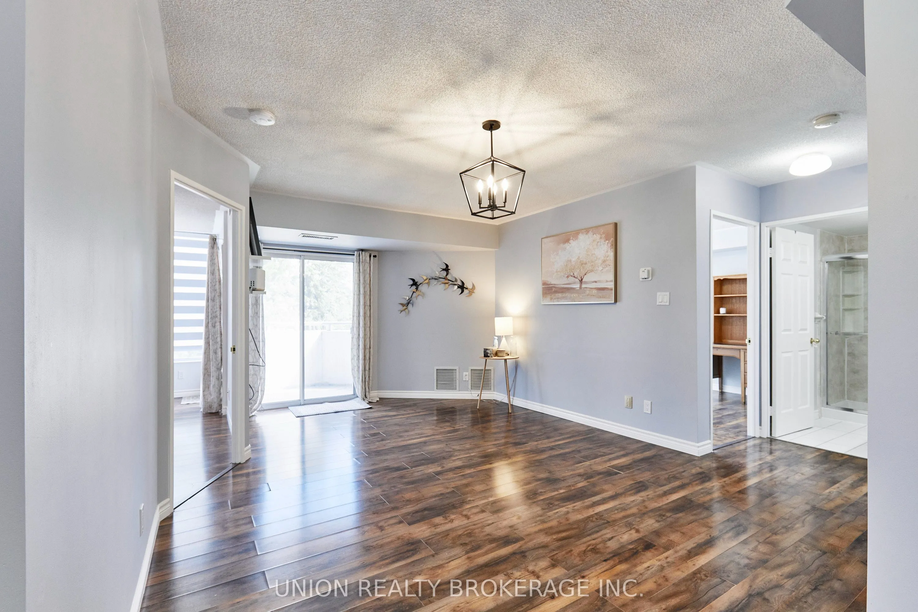 897 Sheppard Avenue W #212