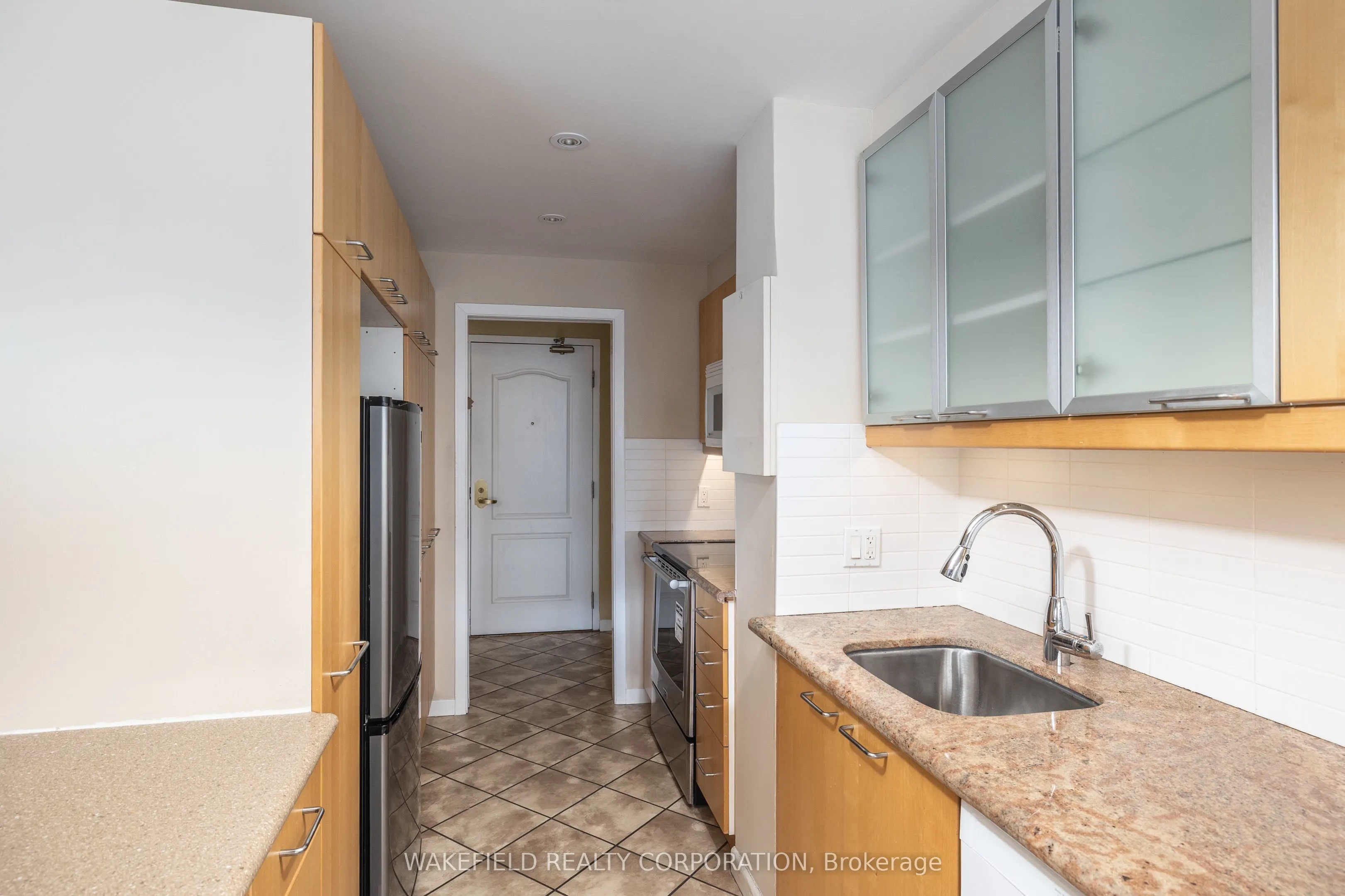 21 Dale Avenue ## 635