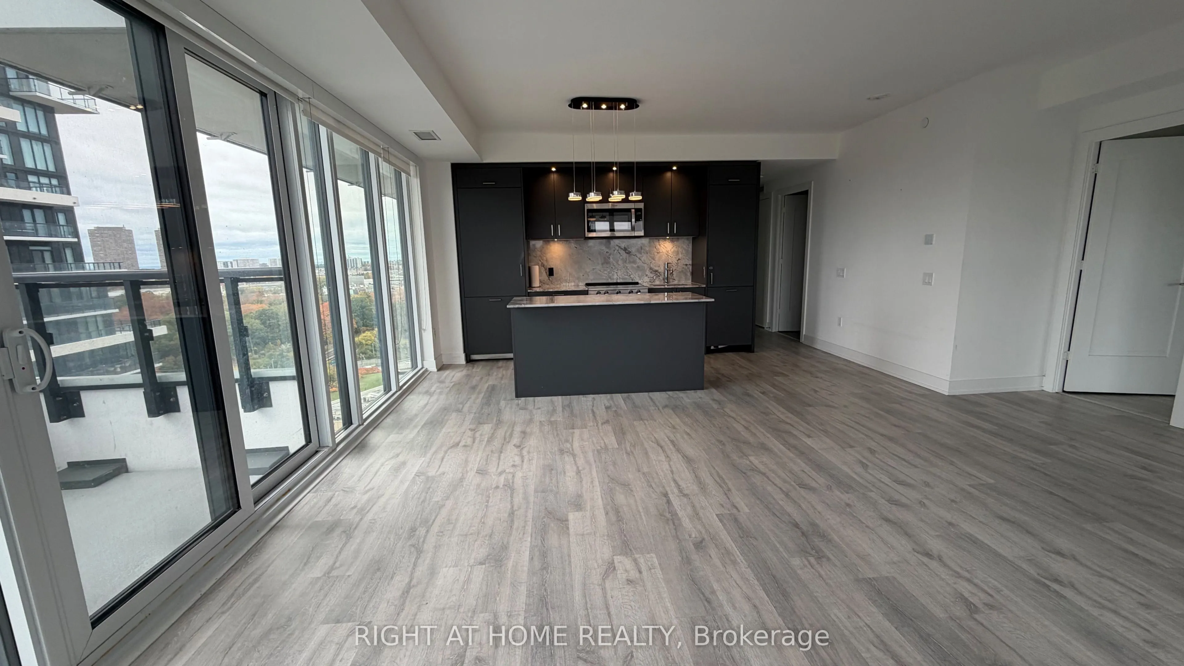 20 Inn On The Park Drive #1531