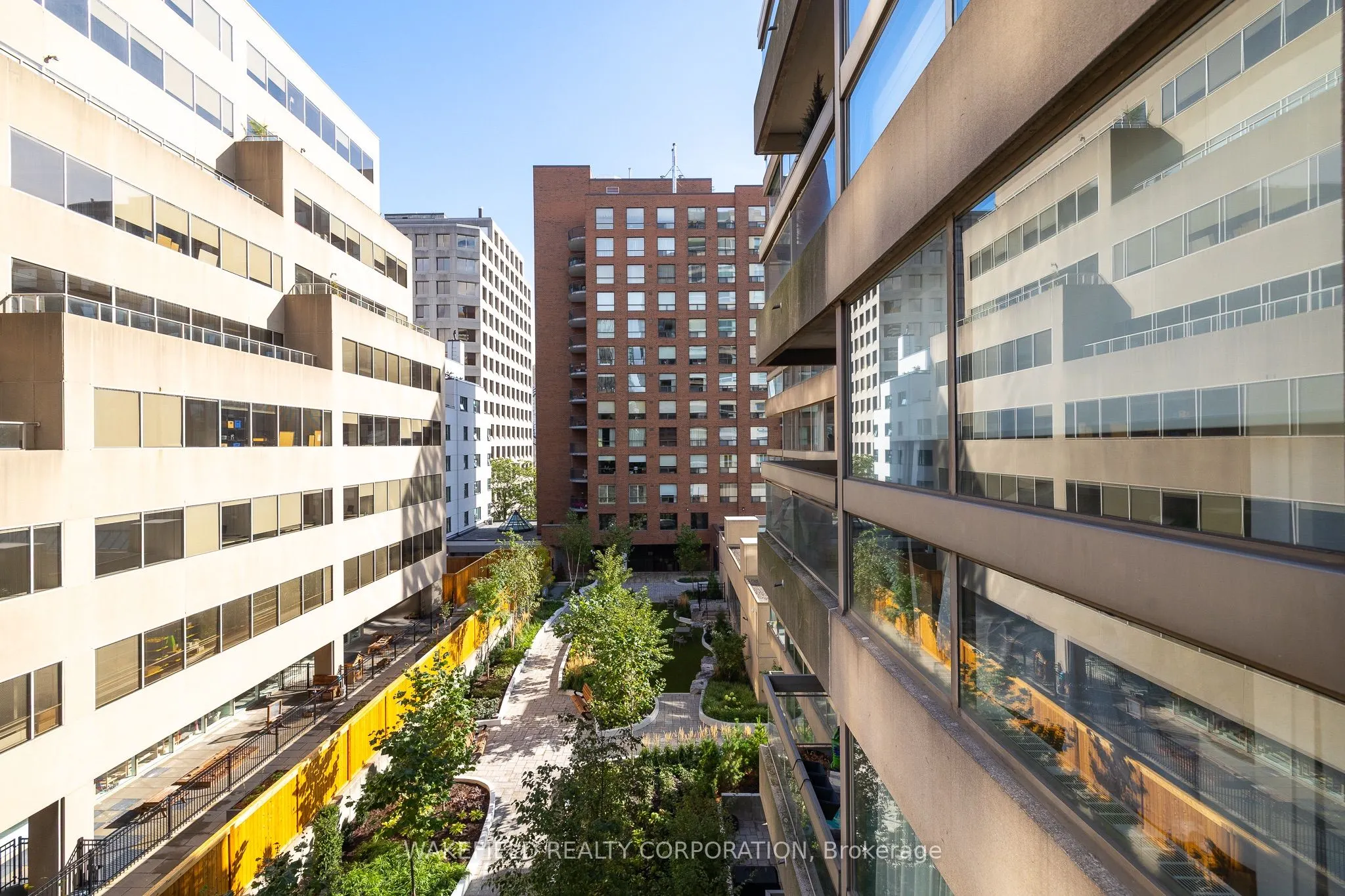 61 St Clair Avenue W #505