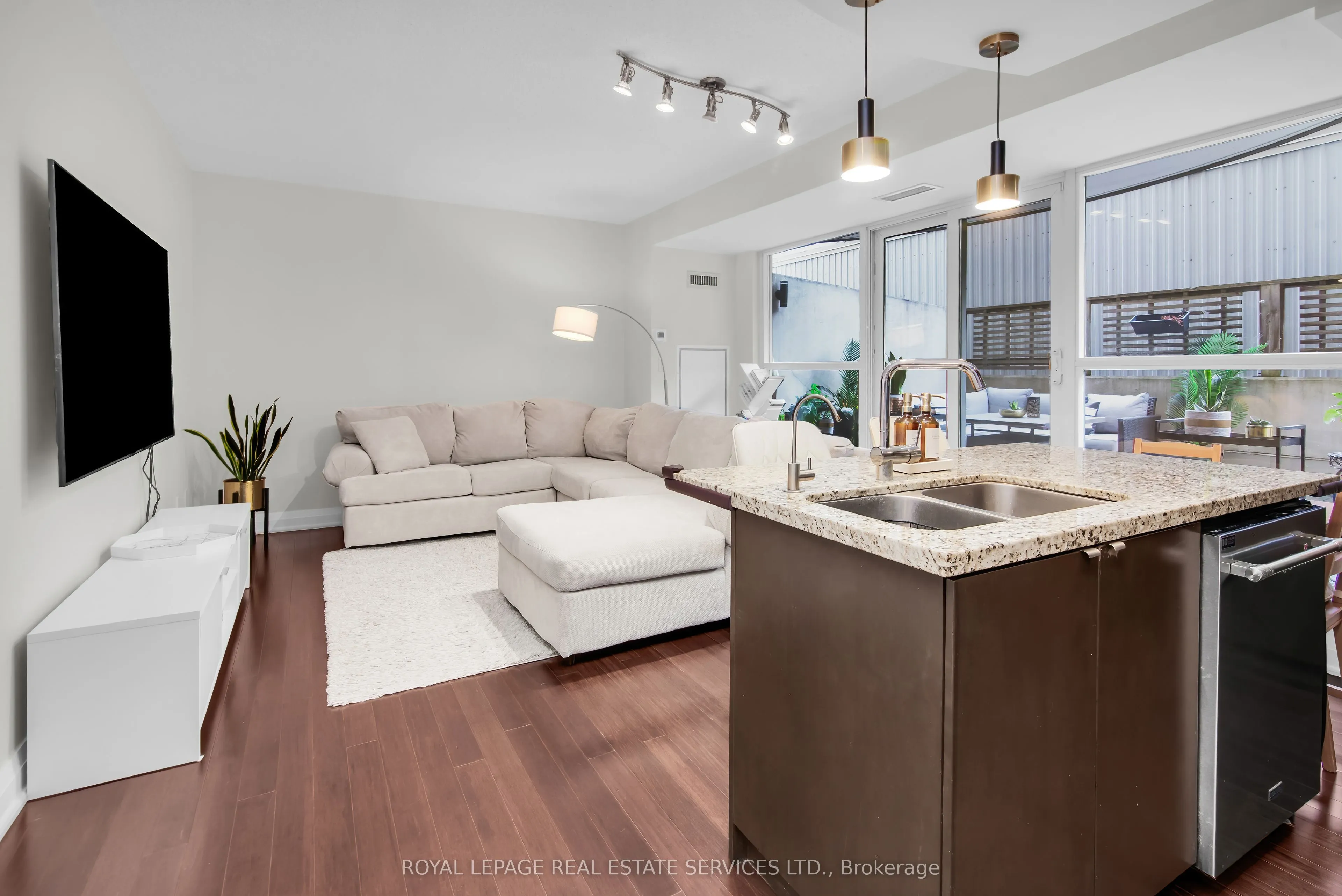 1430 Yonge Street #207
