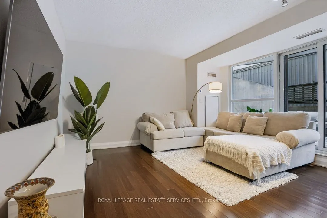 1430 Yonge Street #207