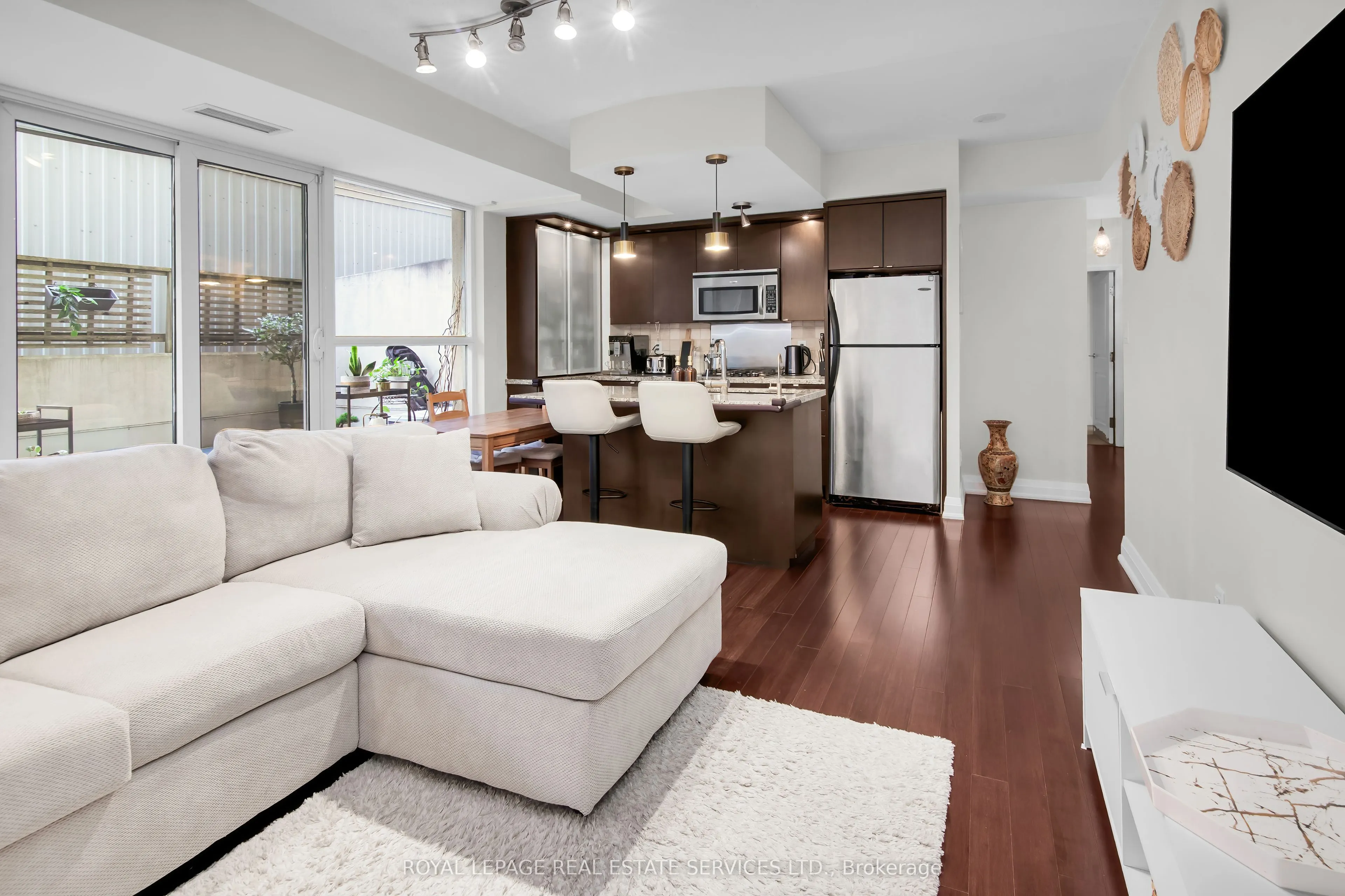 1430 Yonge Street #207
